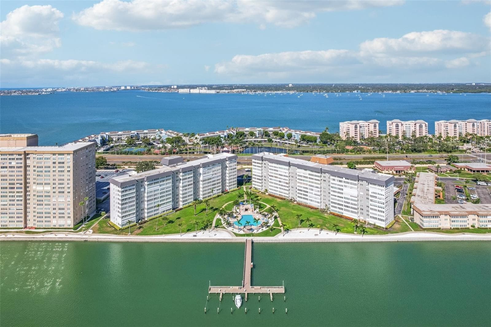 Condominium at 5108 BRITTANY DR S #805, ST PETERSBURG, photo 2 of 28
