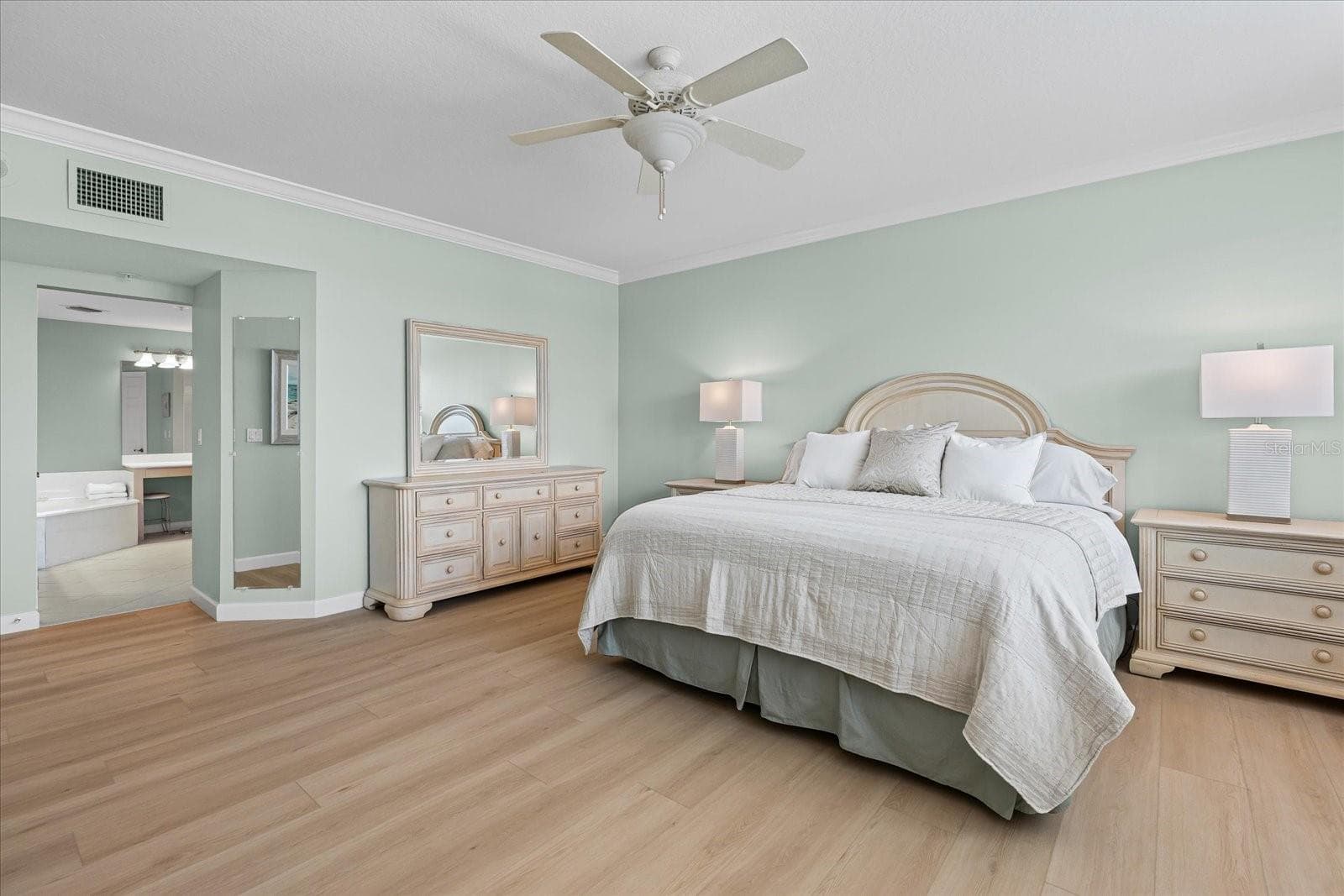 Condominium at 1260 DOLPHIN BAY WAY #404, SARASOTA, photo 30 of 51