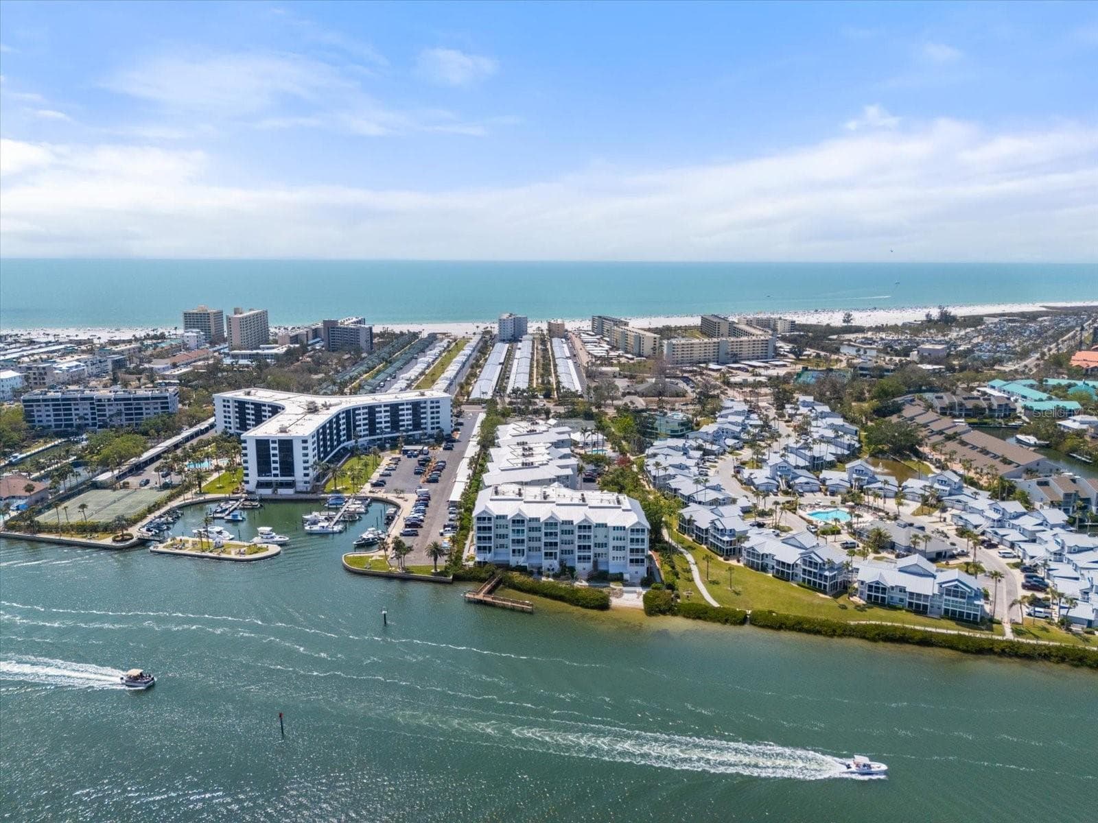 Condominium at 1260 DOLPHIN BAY WAY #404, SARASOTA, photo 47 of 51