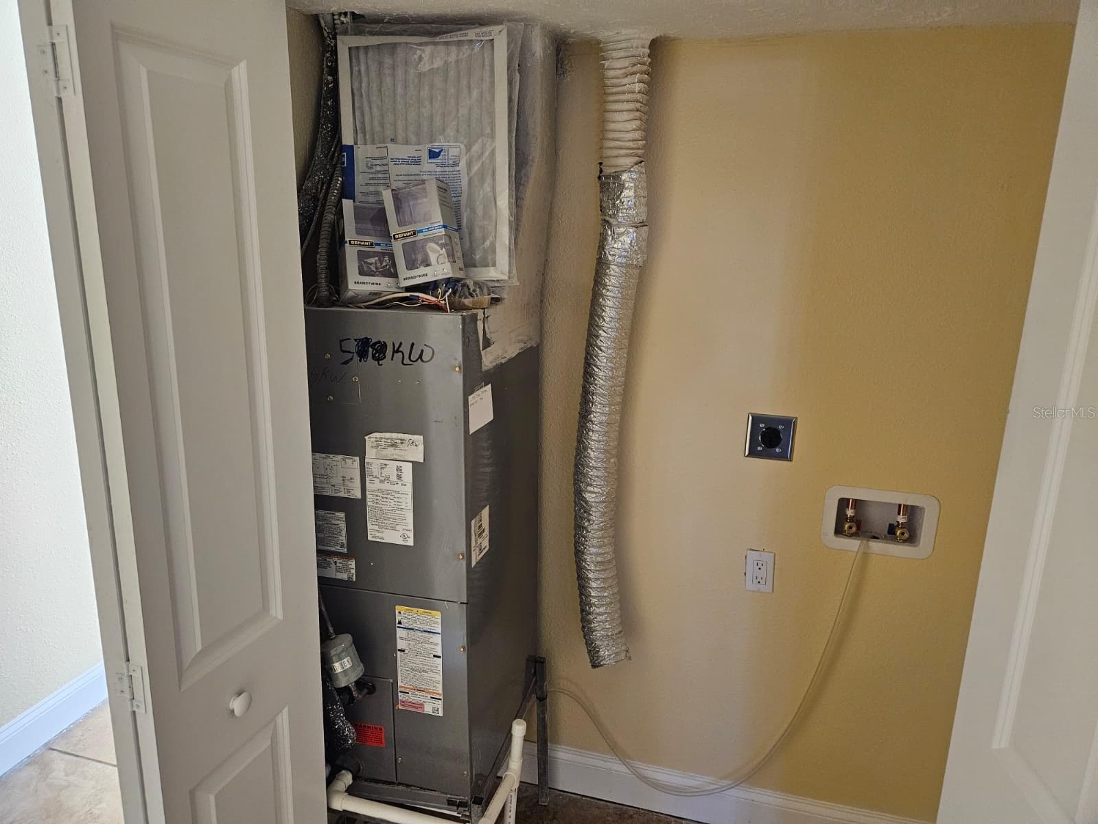 Condominium at 2424 W TAMPA BAY BLVD #I102, TAMPA, photo 3 of 16