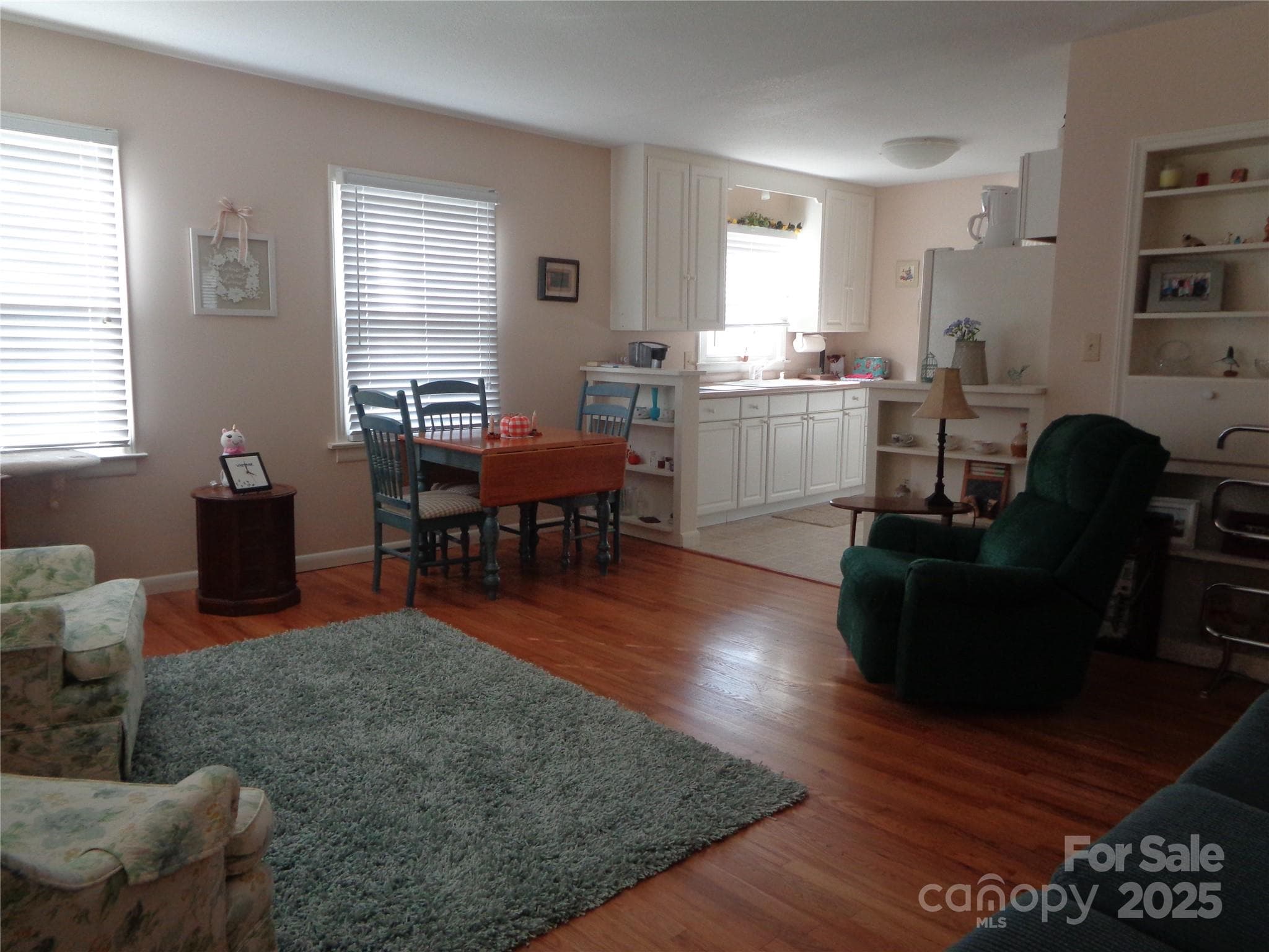 Single Family Residence at Waynesville, photo 3 of 11