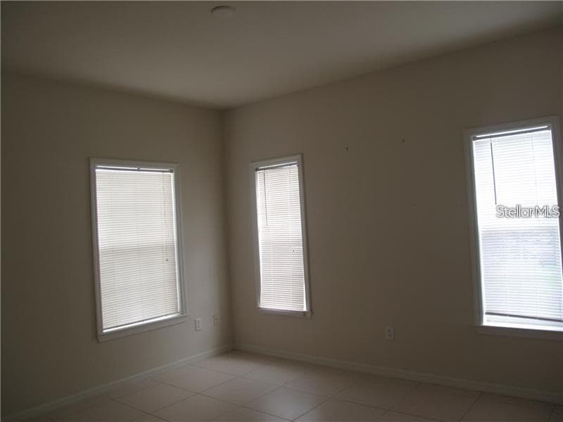 Condominium at 3593 CONROY RD #421, ORLANDO, photo 9 of 28
