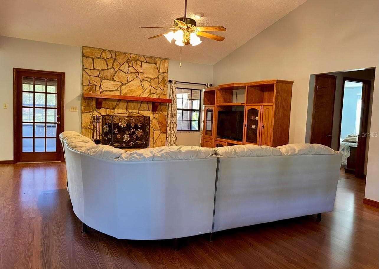 Single Family Residence at 5912 BAILEY RD, PLANT CITY, photo 5 of 30
