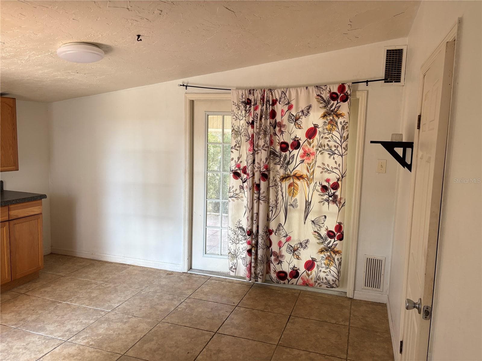 Single Family Residence at 6129 FREEMONT ST, NORTH PORT, photo 10 of 31