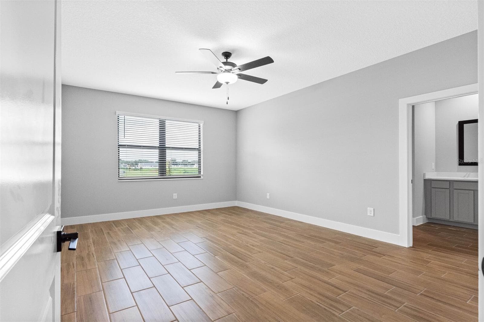 Single Family Residence at 13521 WALDEN SHEFFIELD RD, DOVER, photo 4 of 7