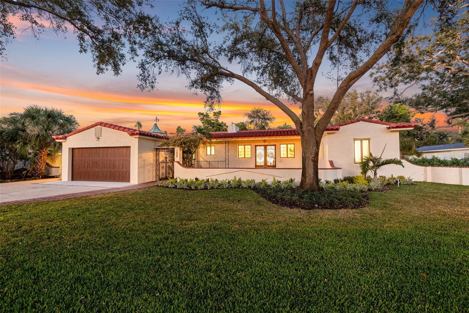 Single Family Residence at 1222 BRIGHTWATERS BLVD NE, ST PETERSBURG, photo 65 of 72