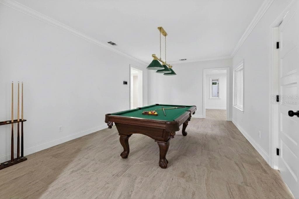 Virtually Staged flex space - 1222 BRIGHTWATERS BLVD NE, ST PETERSBURG