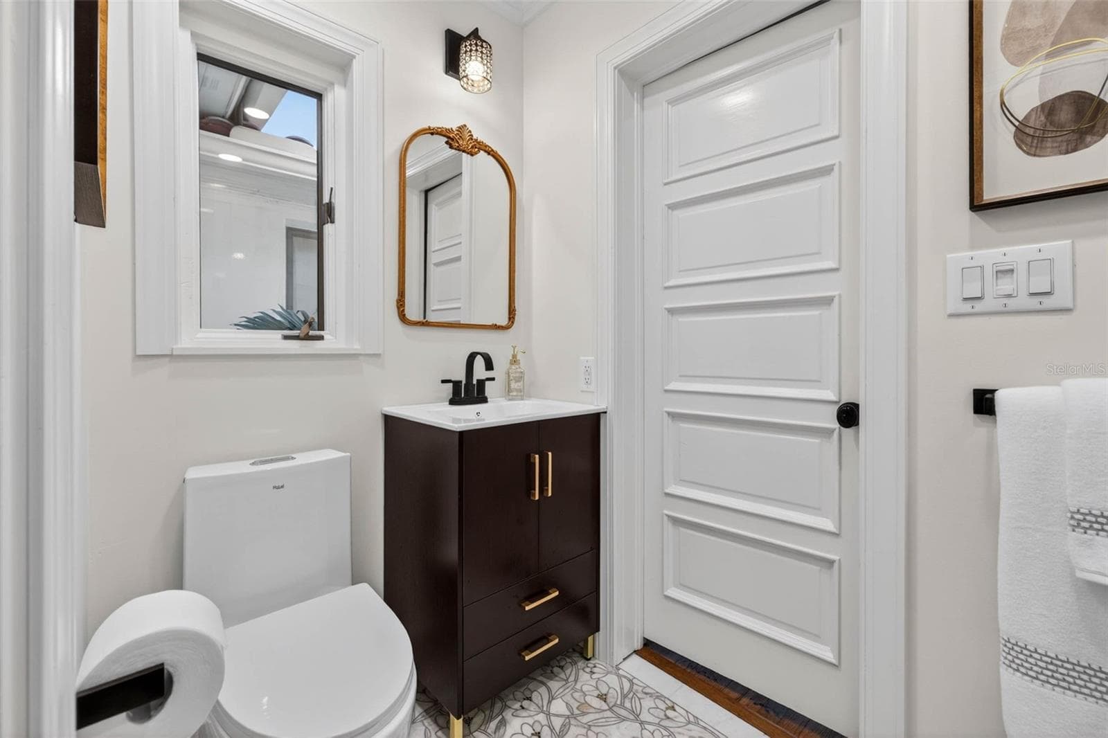 Guest Bath - 1222 BRIGHTWATERS BLVD NE, ST PETERSBURG