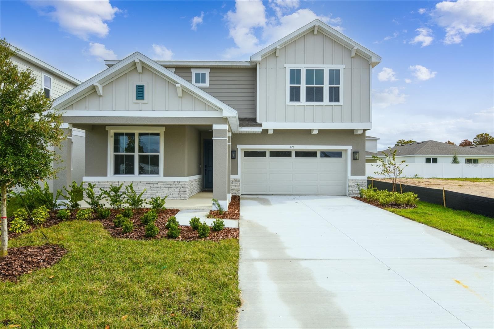 Single Family Residence at 178 BLUE STAR CT, TAVARES, photo 2 of 20