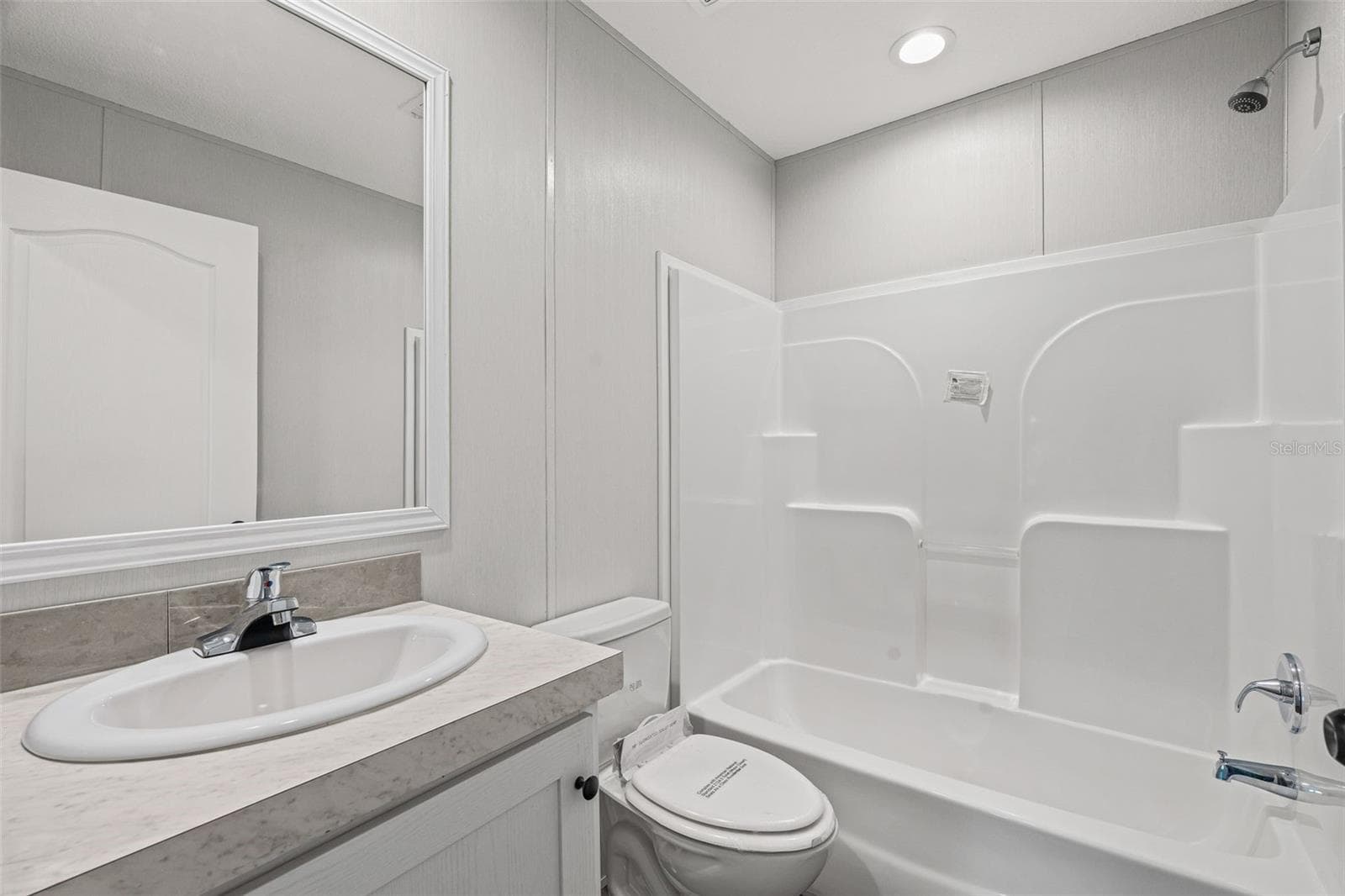 Manufactured Home at 8432 SWEDEN BLVD, PUNTA GORDA, photo 16 of 23