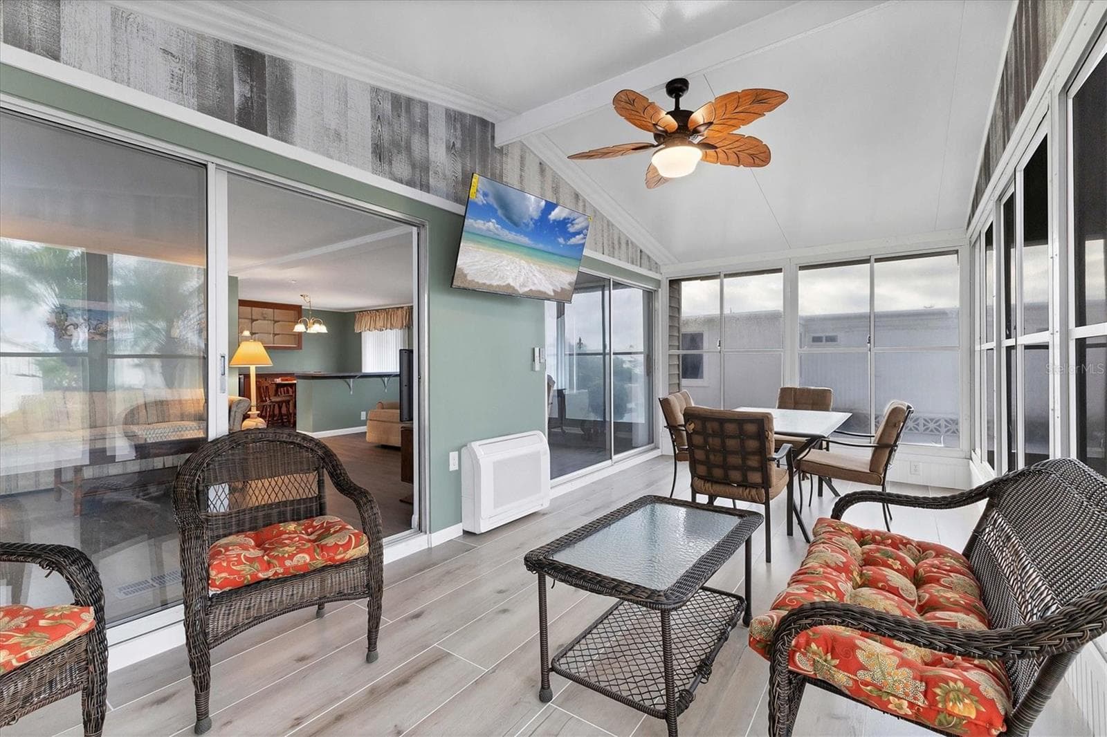 Florida Room - 1212 45TH AVE E, ELLENTON
