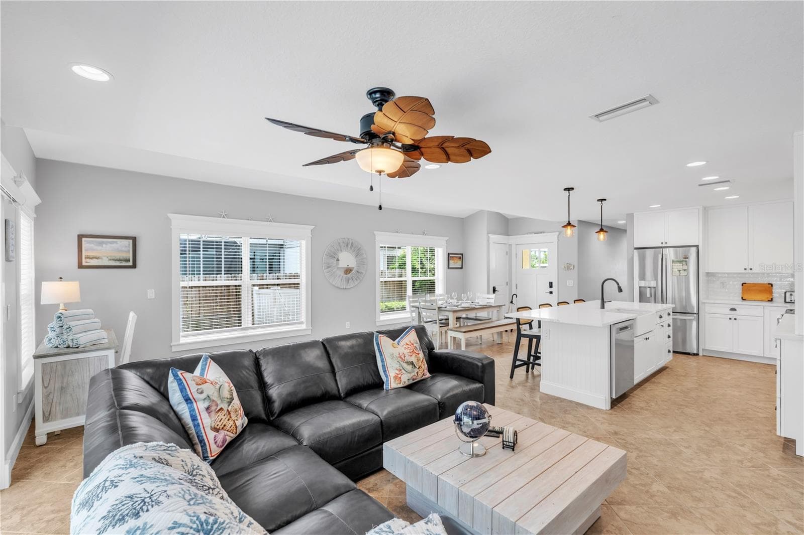 Single Family Residence at 302 67TH ST, HOLMES BEACH, photo 11 of 40