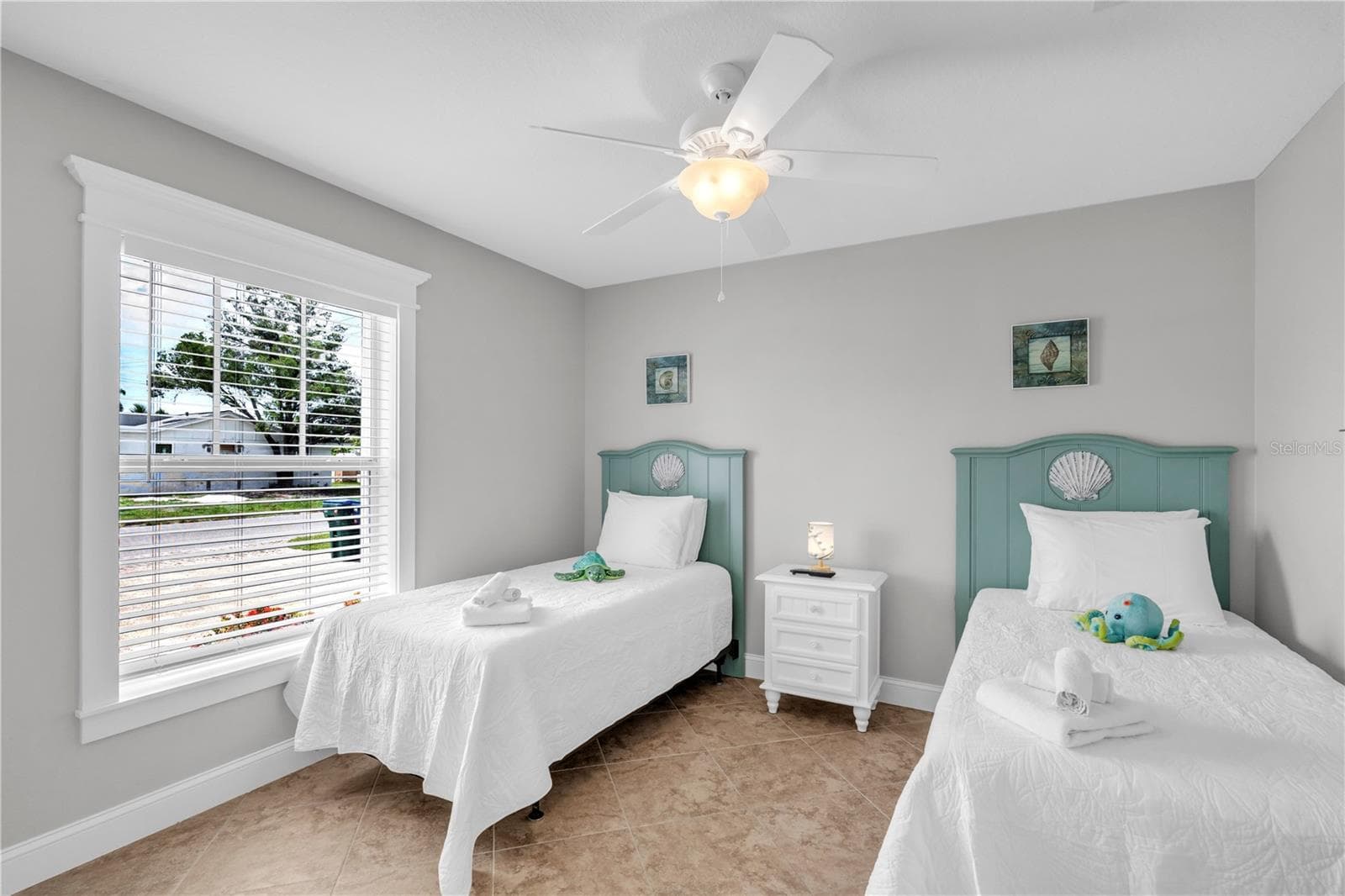 Single Family Residence at 302 67TH ST, HOLMES BEACH, photo 28 of 40