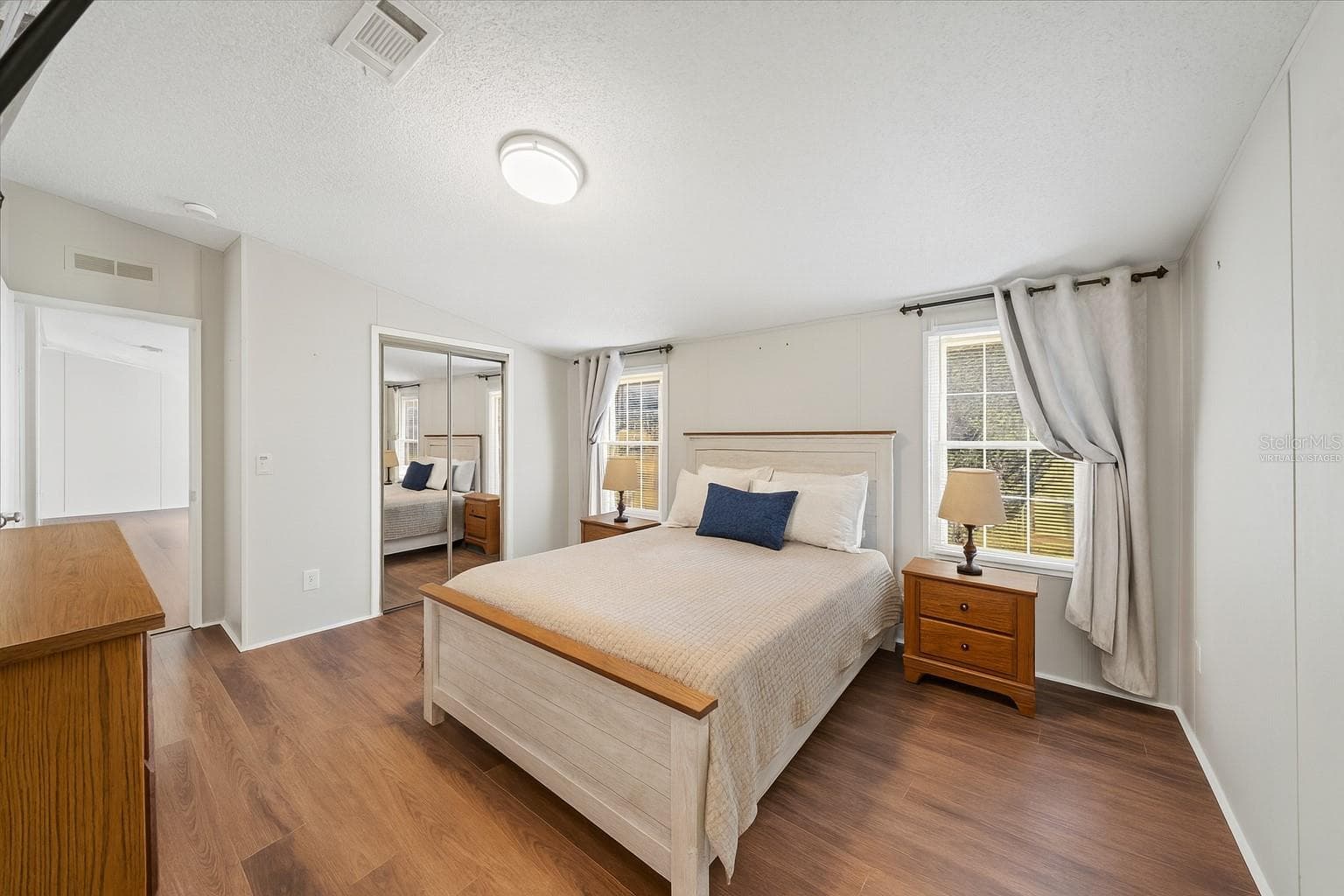This photo has been Virtually Staged-primary bedroom - 101 EDGEWOOD BLVD, LAKE WALES