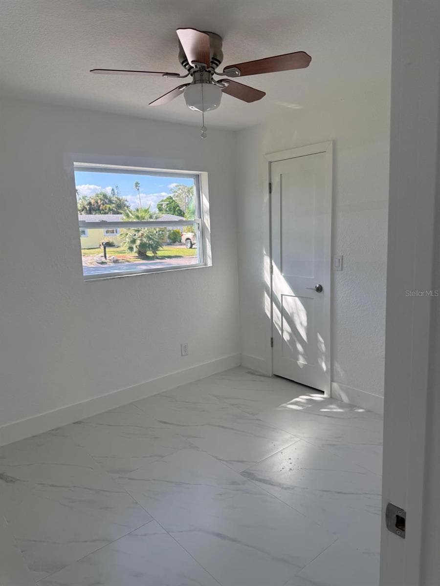 Single Family Residence at 4119 HARRISBURG ST NE, ST PETERSBURG, photo 22 of 36
