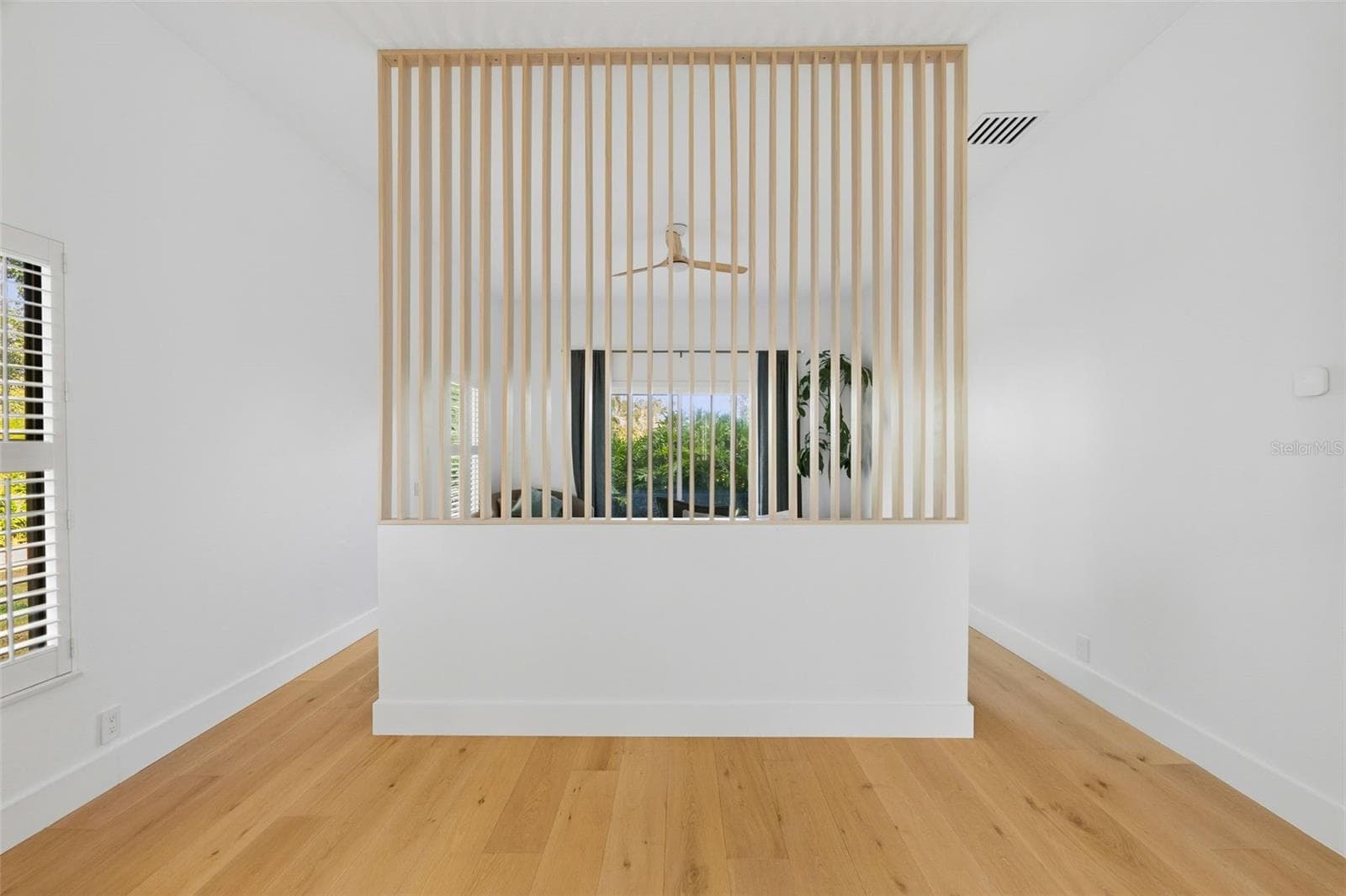 unique privacy wall - 6349 RAVENWOOD WAY, SARASOTA