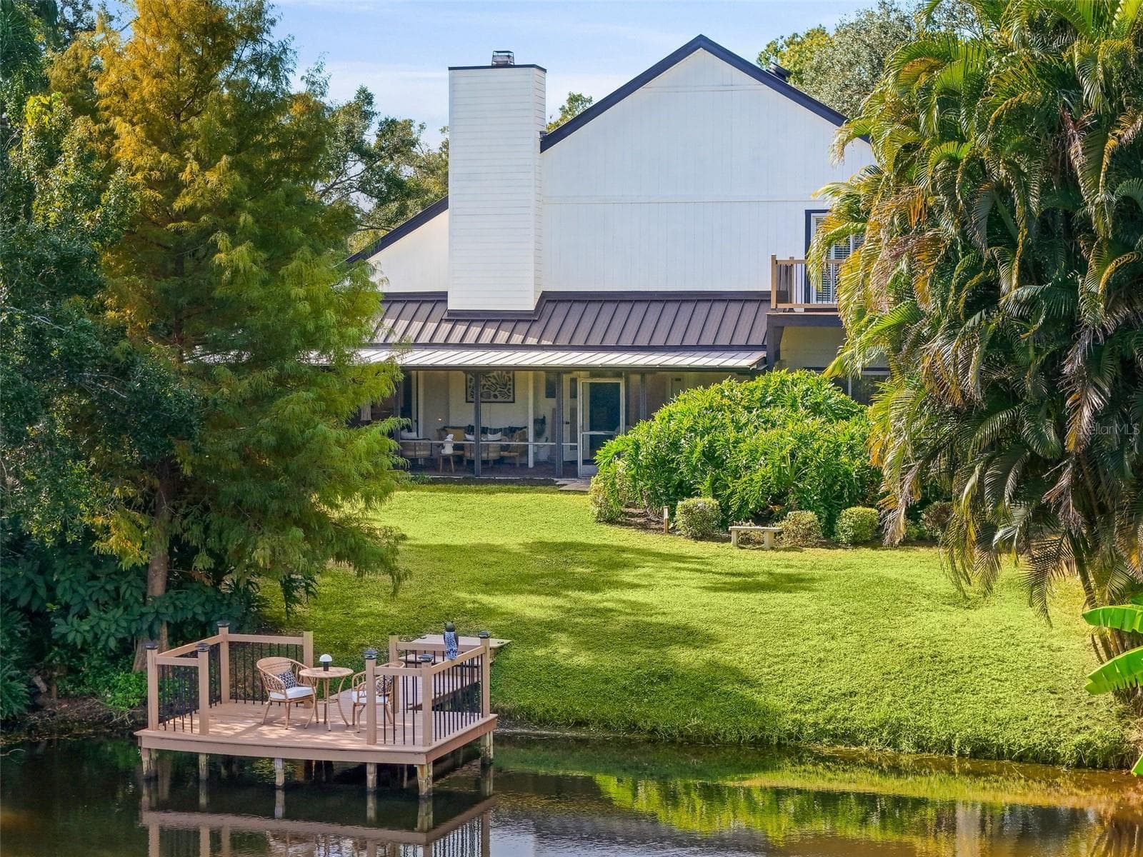 enjoy pole fishing from your private dock - 6349 RAVENWOOD WAY, SARASOTA