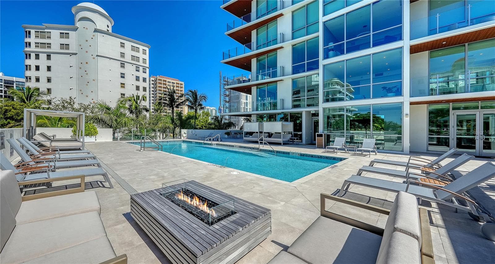 swimming pool area - 111 GOLDEN GATE #602, SARASOTA