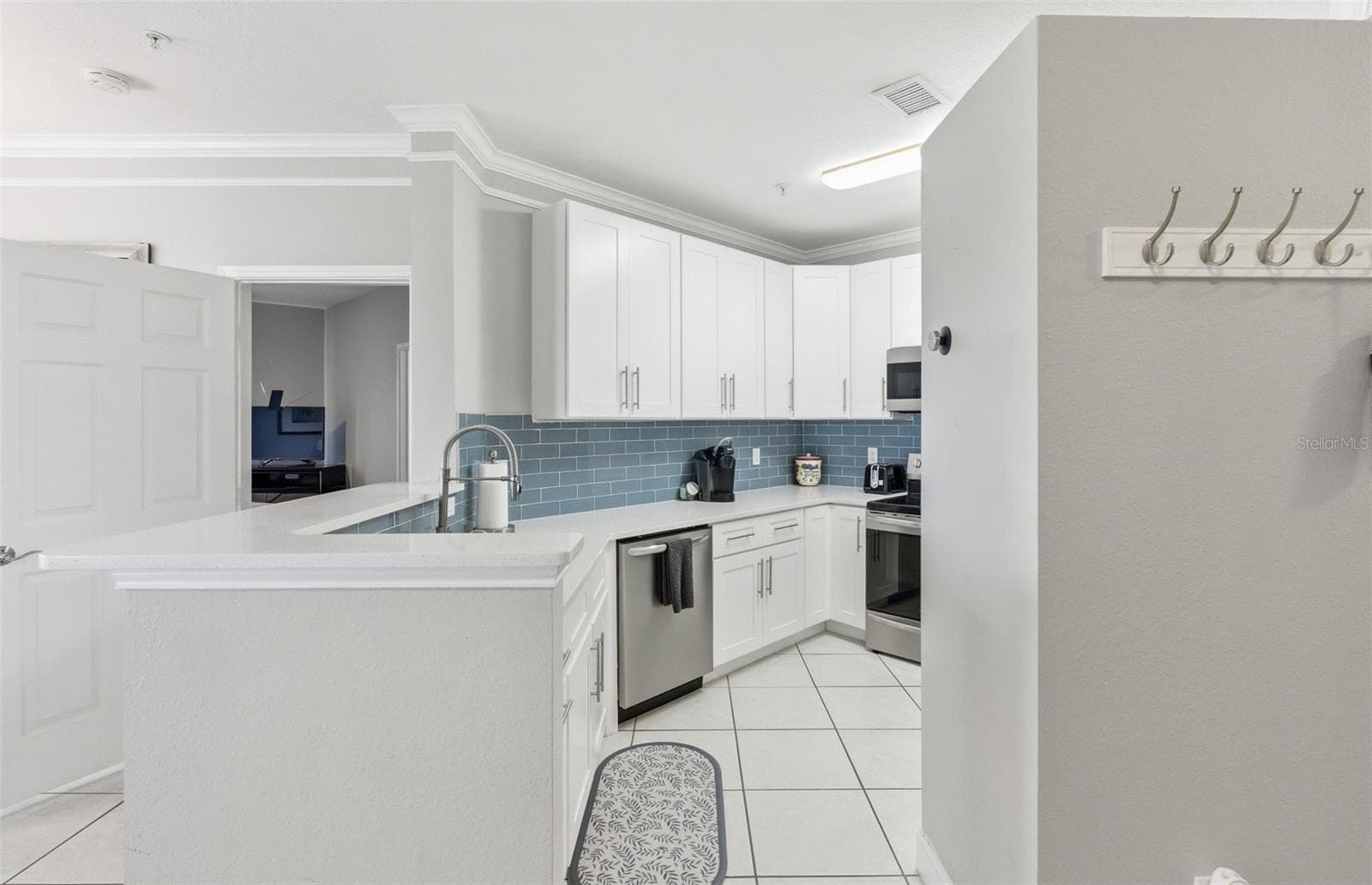 Condominium at 4345 BAYSIDE VILLAGE DR #302, TAMPA, photo 14 of 68