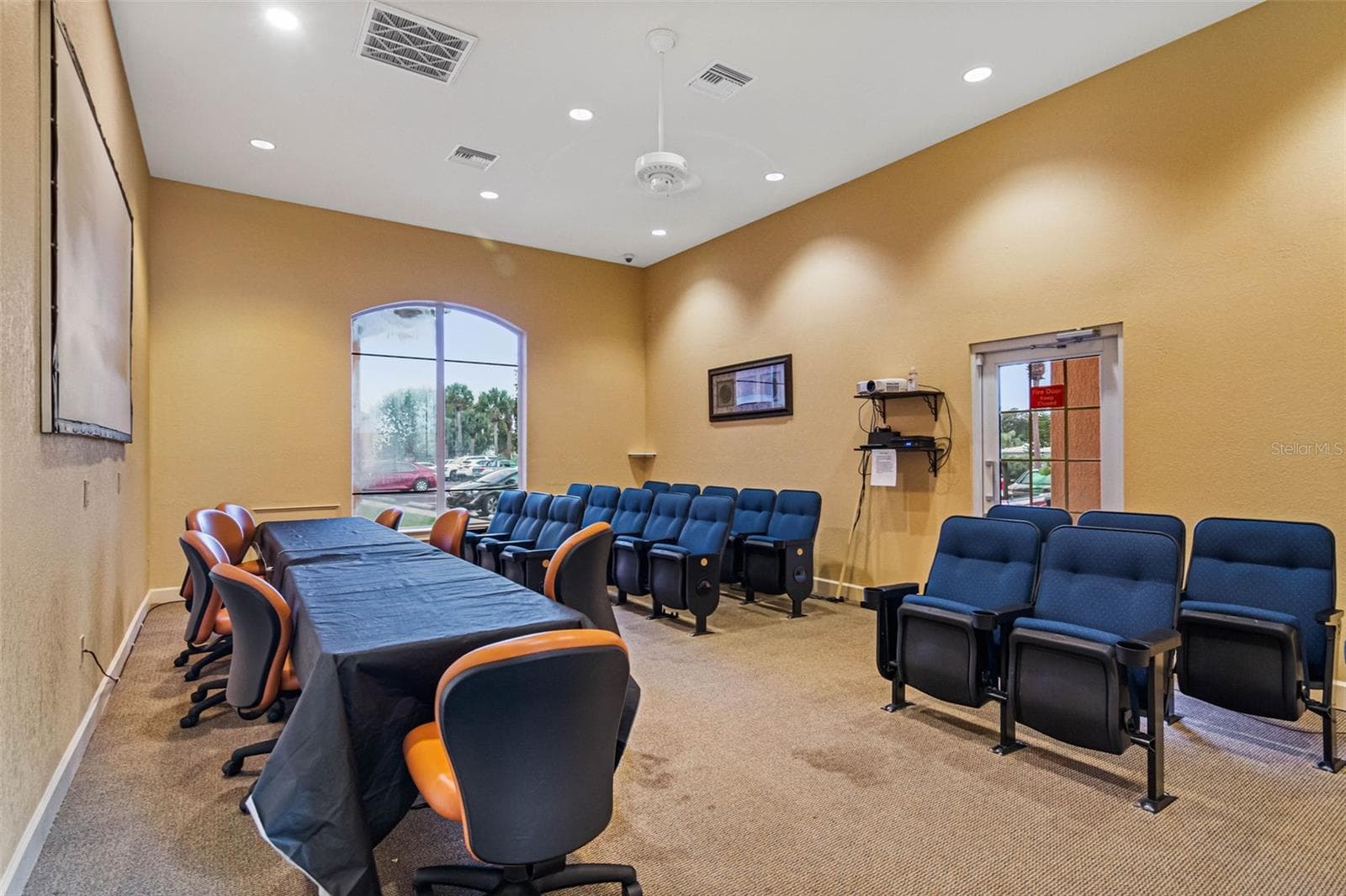 Condominium at 4345 BAYSIDE VILLAGE DR #302, TAMPA, photo 54 of 68