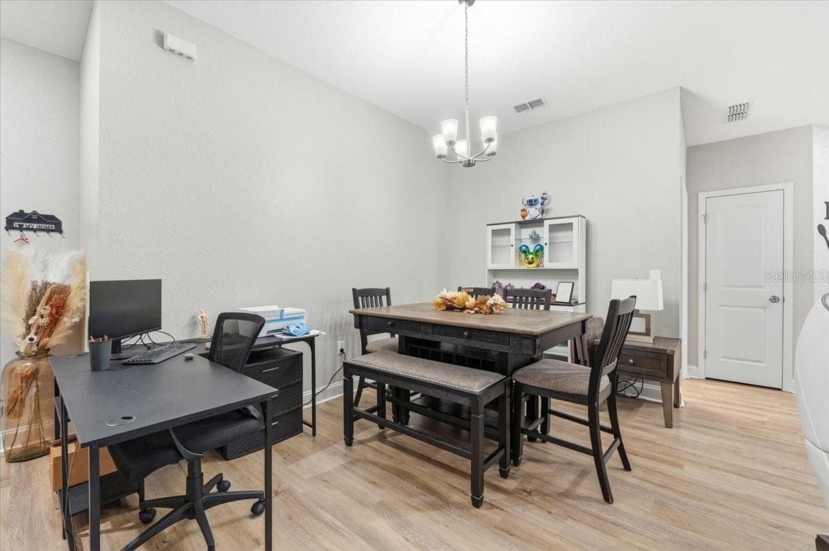 Single Family Residence at 31 MORGAN ST, AUBURNDALE, photo 19 of 55