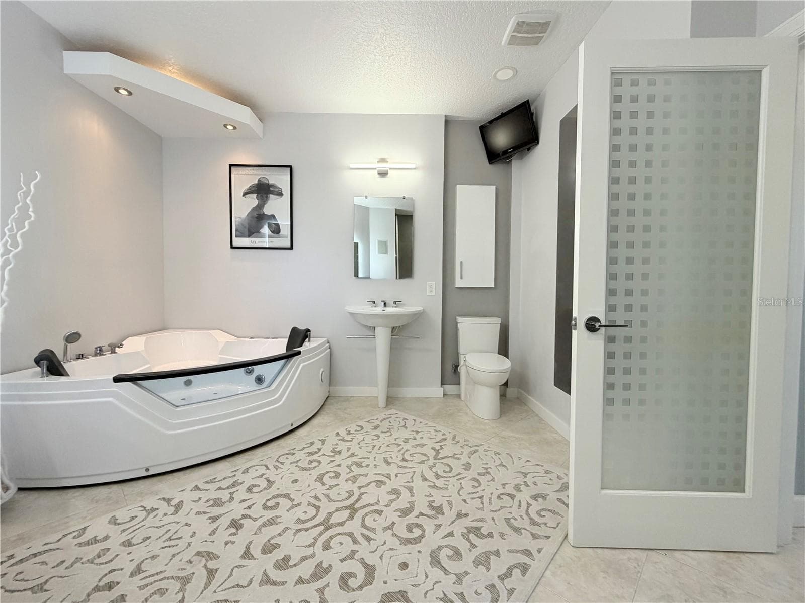 Condominium at 3880 N HIGHWAY A1A #104, HUTCHINSON ISLAND, photo 33 of 74