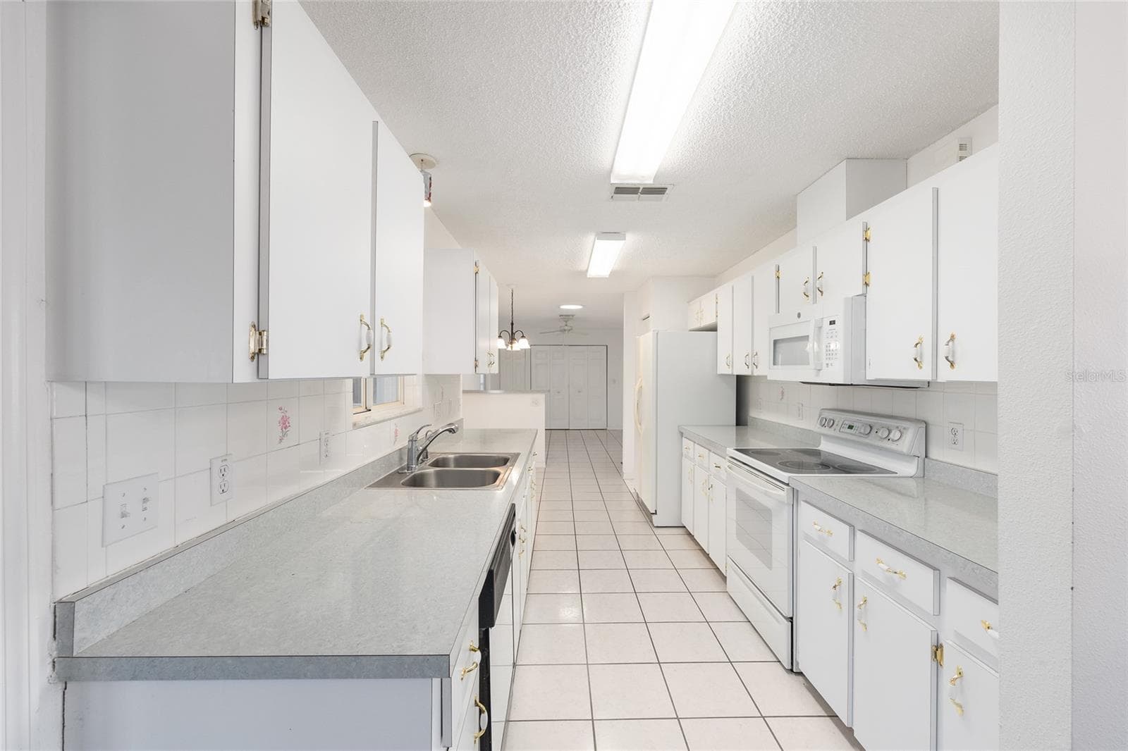 Single Family Residence at 6511 SW 85TH ST, OCALA, photo 12 of 37