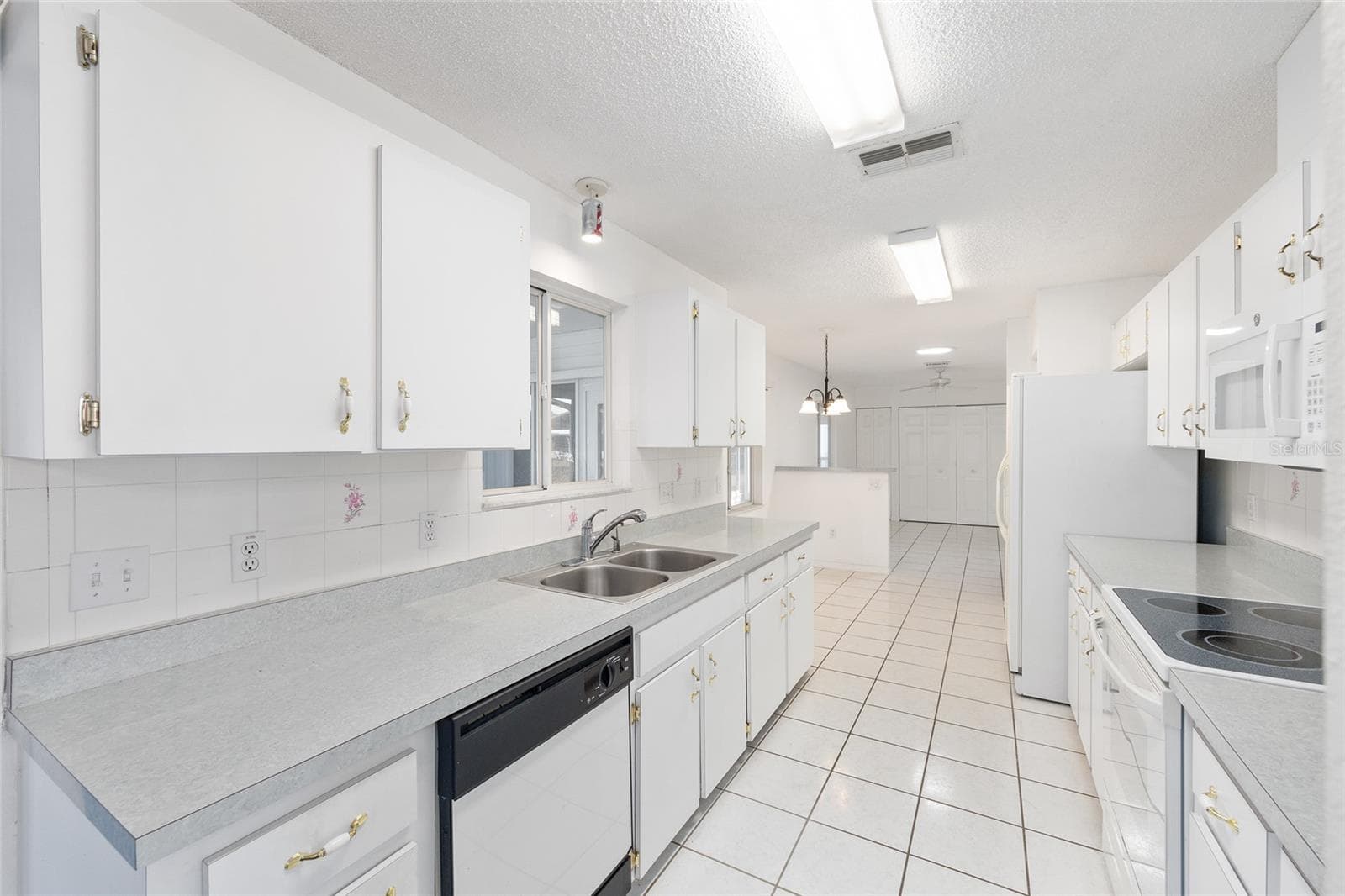 Single Family Residence at 6511 SW 85TH ST, OCALA, photo 13 of 37