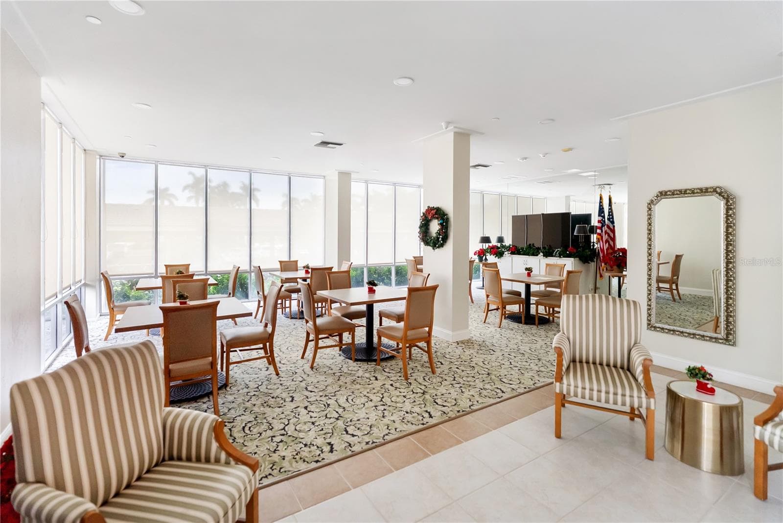 Condominium at 1212 BENJAMIN FRANKLIN DR #206, SARASOTA, photo 39 of 62