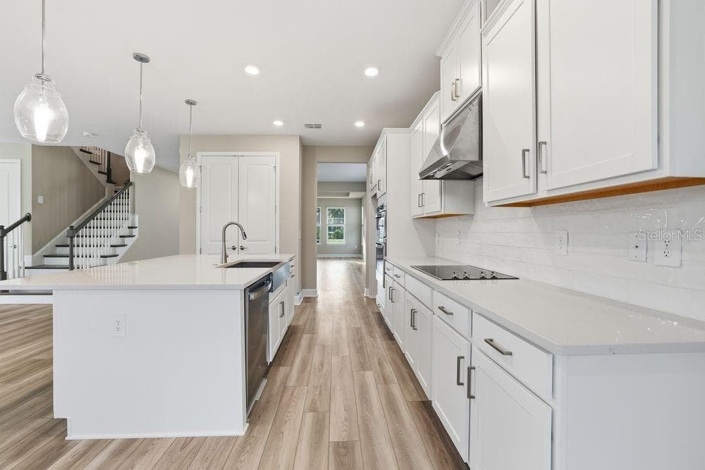 3328 Lumber Falls Drive - Ready Now! - 3328 LUMBER FALLS DR, PLANT CITY