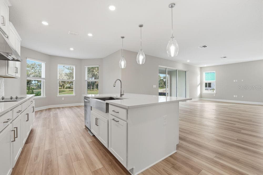 3328 Lumber Falls Drive - Ready Now! - 3328 LUMBER FALLS DR, PLANT CITY