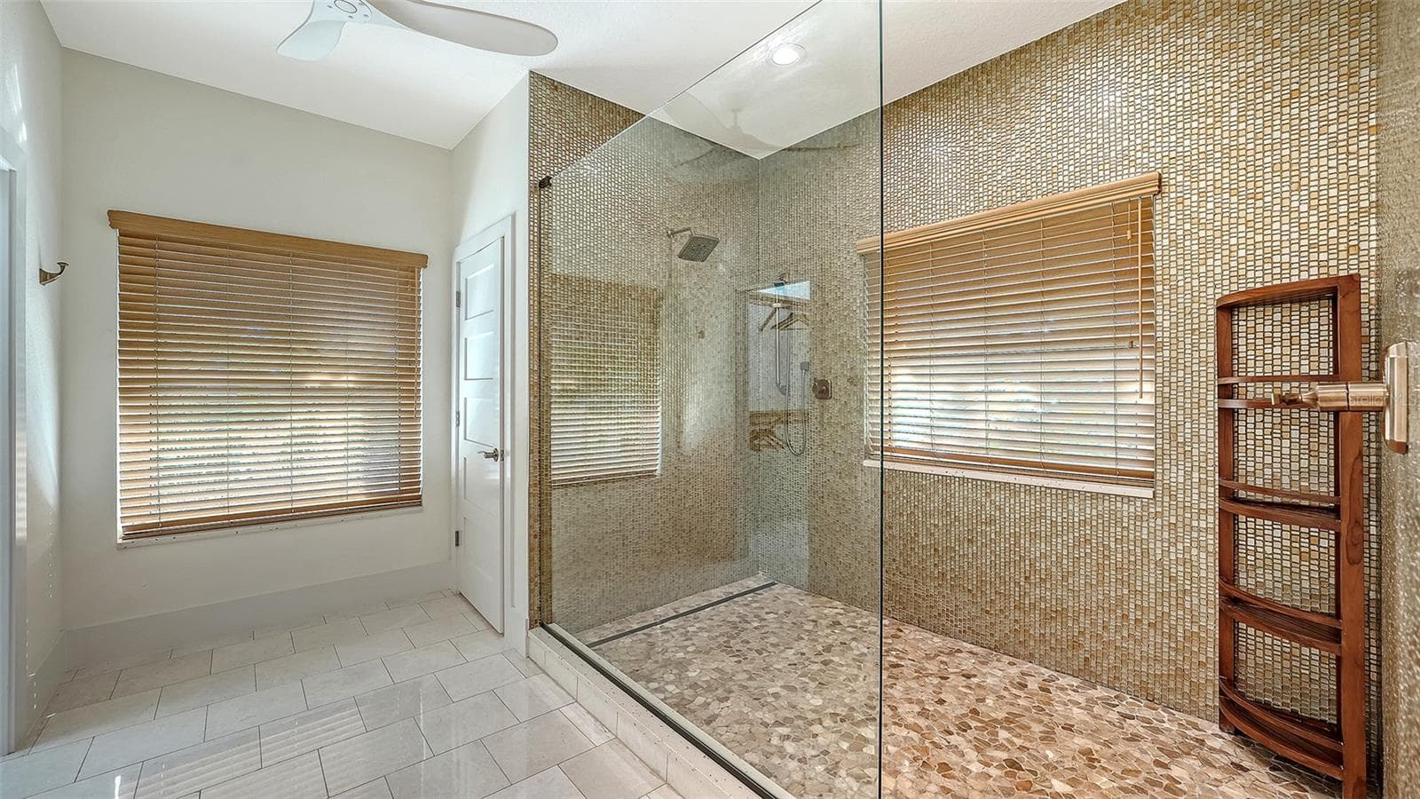 Single Family Residence at 345 MADISON DR, SARASOTA, photo 12 of 17