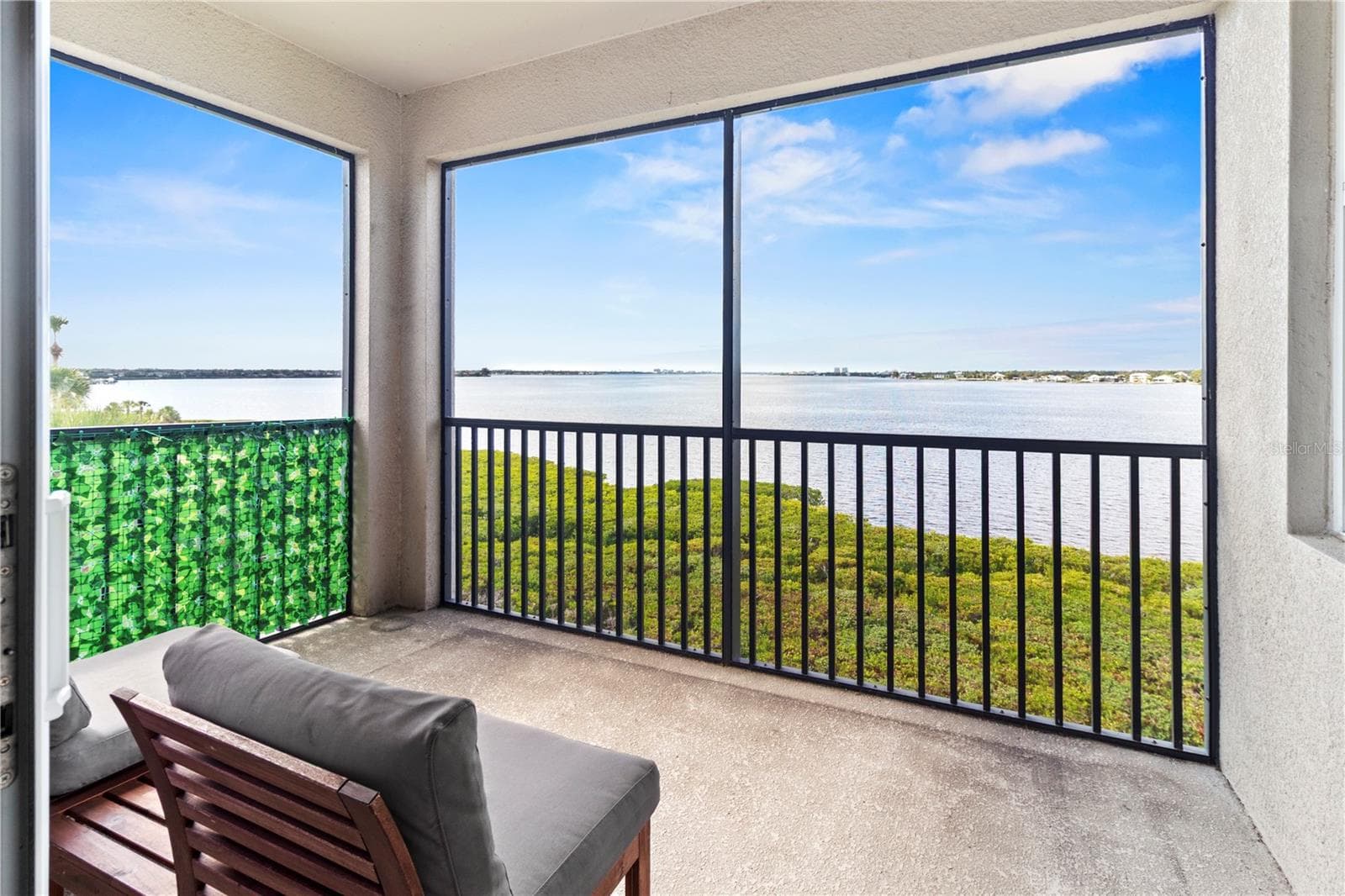 Condominium at 1030 TIDEWATER SHORES LOOP #401, BRADENTON, photo 32 of 77