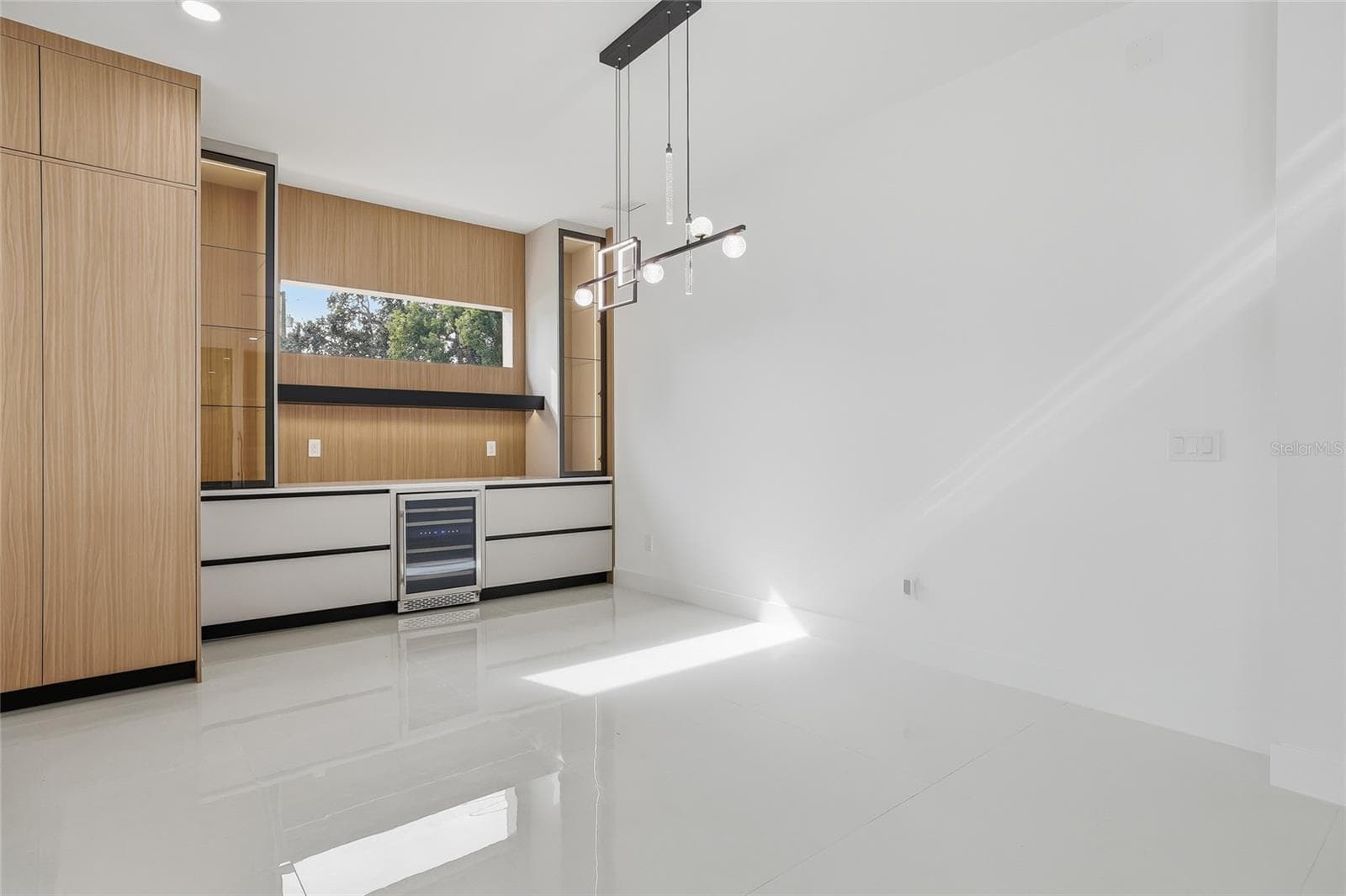 Single Family Residence at 6907 N BOULEVARD, TAMPA, photo 11 of 91