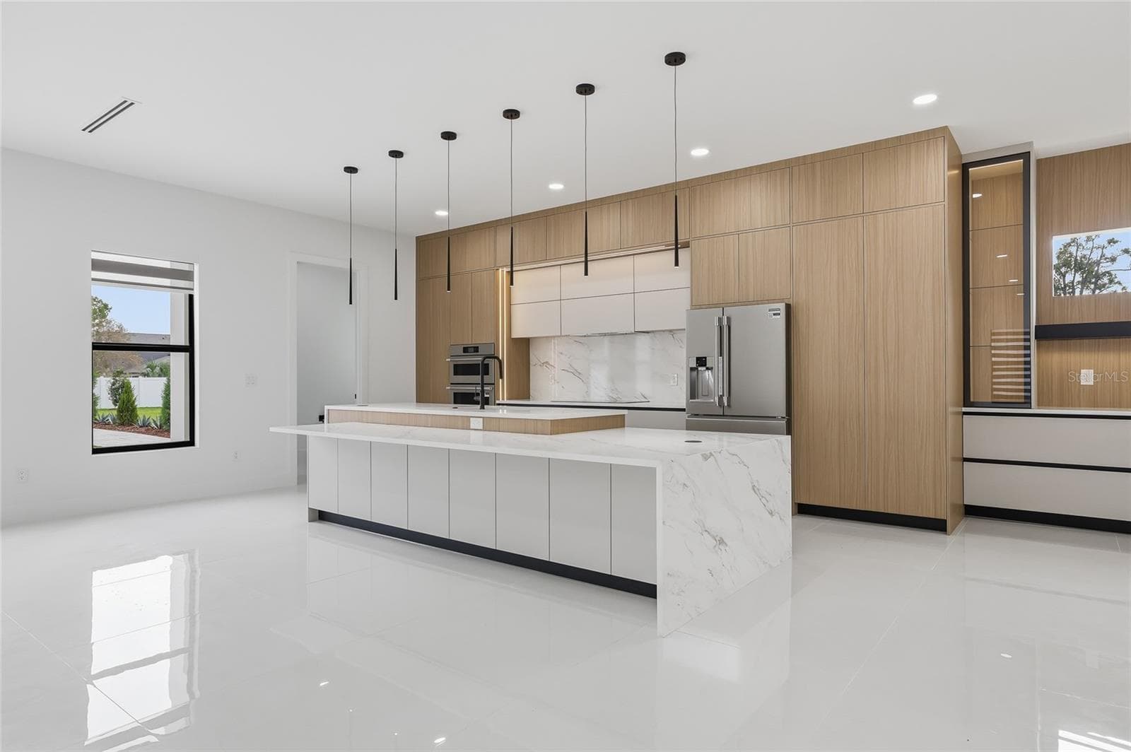 Single Family Residence at 6907 N BOULEVARD, TAMPA, photo 15 of 91