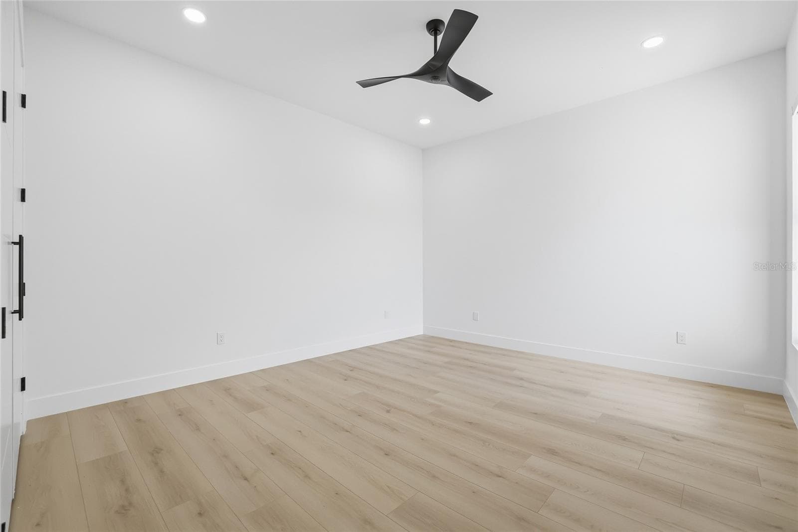 Single Family Residence at 6907 N BOULEVARD, TAMPA, photo 42 of 91