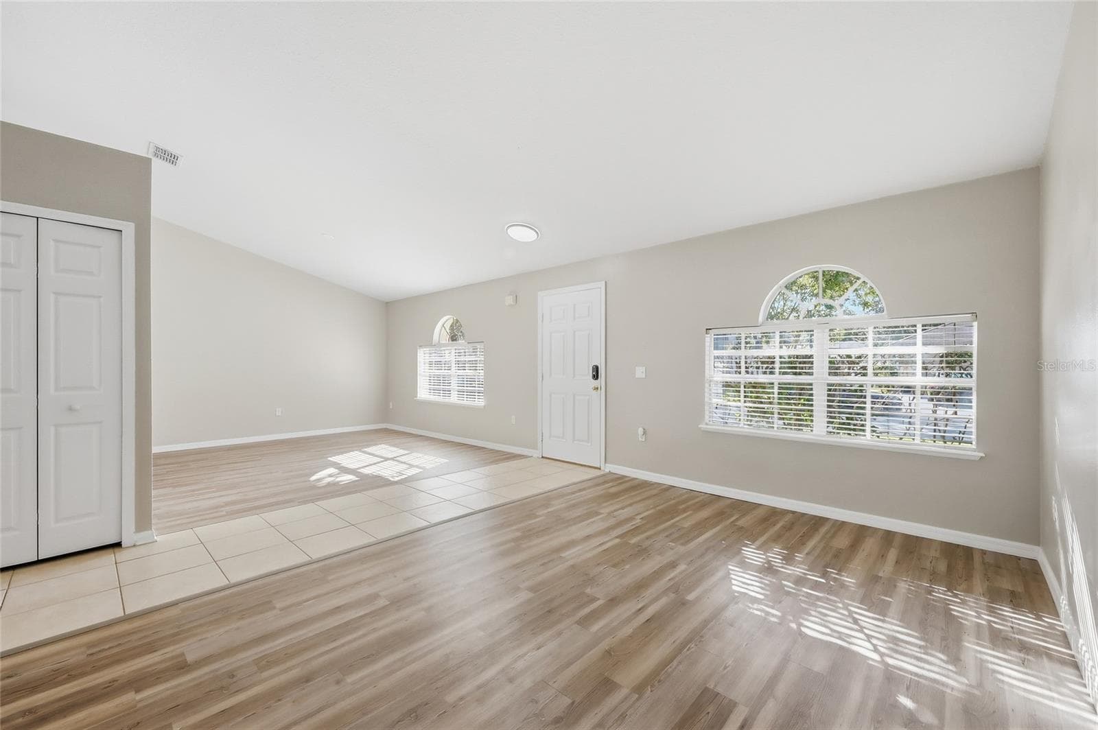 Single Family Residence at 539 GRANITE CIR, CHULUOTA, photo 12 of 58