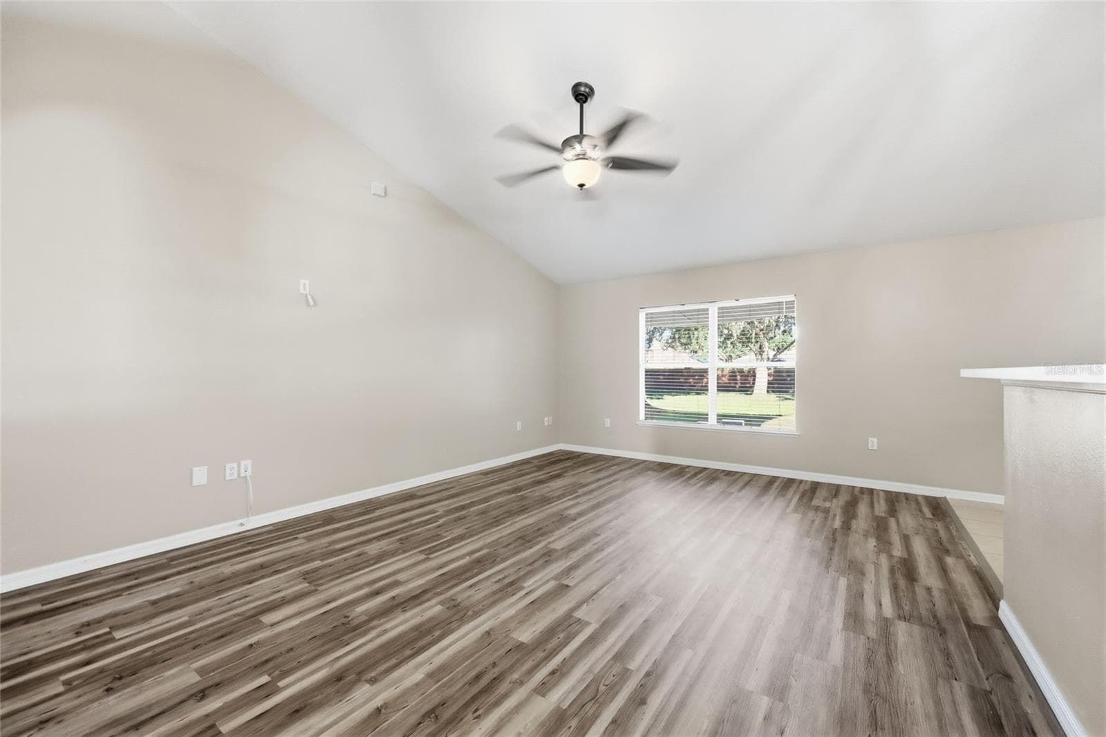 Single Family Residence at 539 GRANITE CIR, CHULUOTA, photo 15 of 58