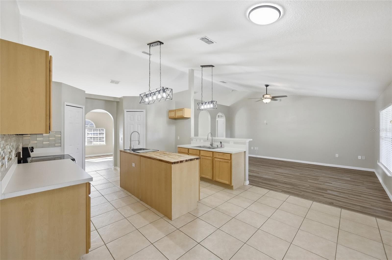 Single Family Residence at 539 GRANITE CIR, CHULUOTA, photo 21 of 58