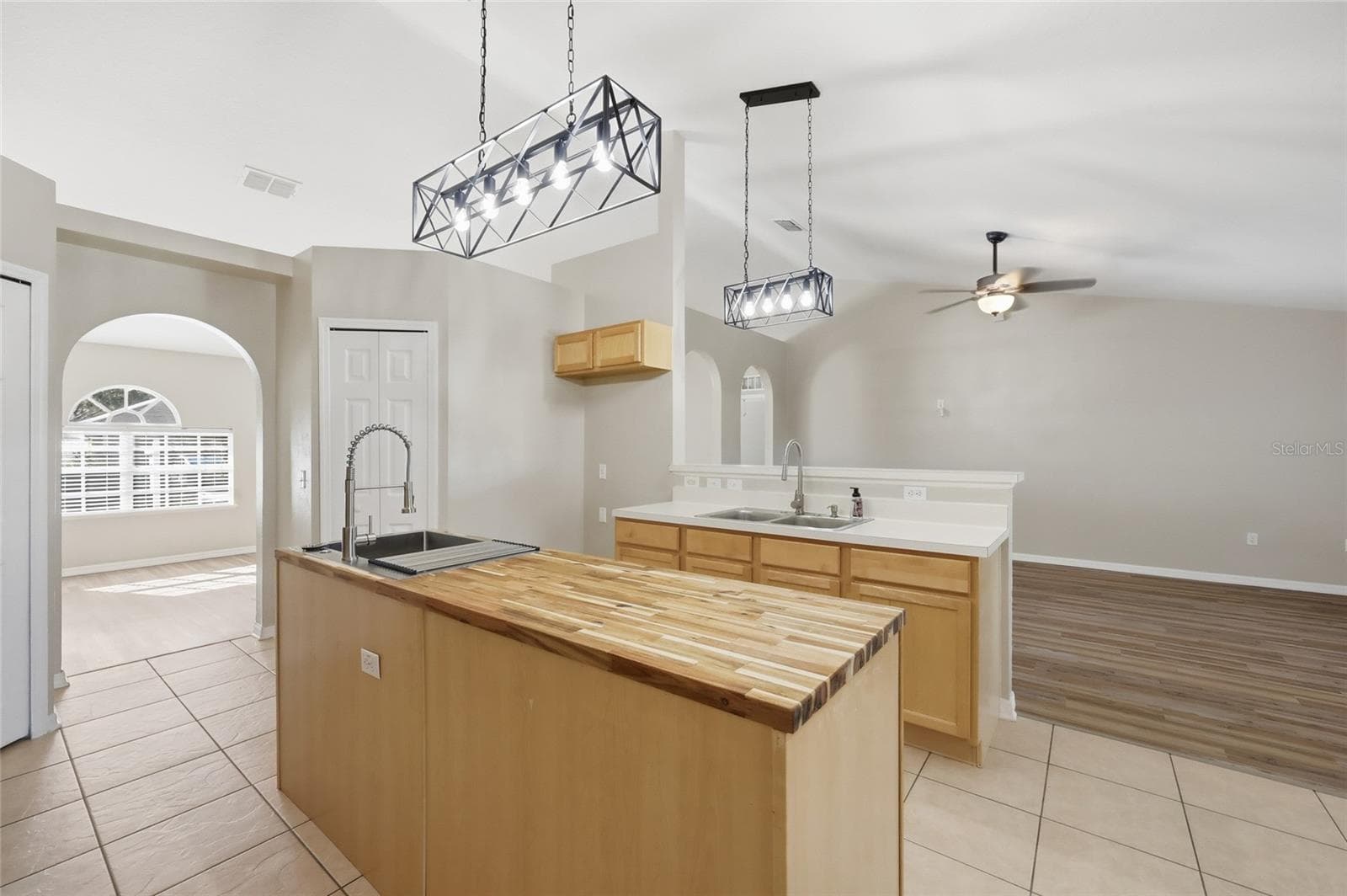 Single Family Residence at 539 GRANITE CIR, CHULUOTA, photo 23 of 58