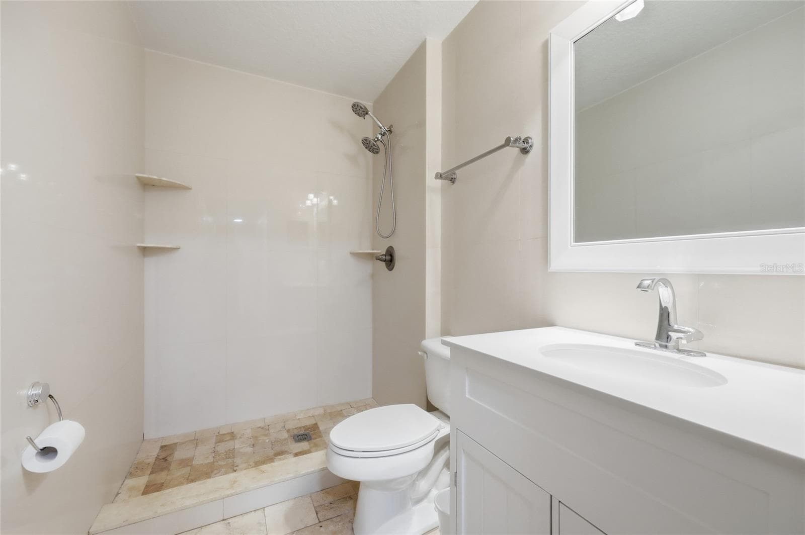 Single Family Residence at 539 GRANITE CIR, CHULUOTA, photo 48 of 58