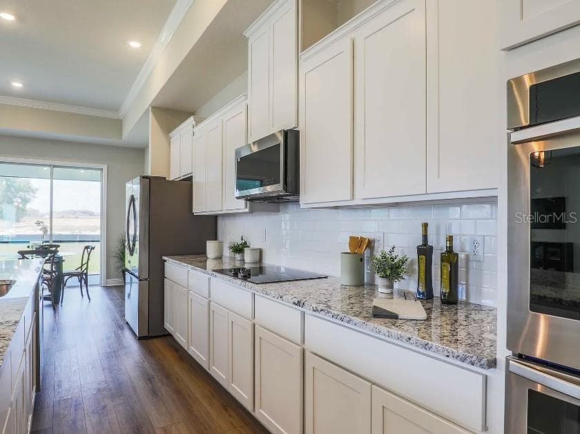 Model home - actual features may vary. - 930 BUCKEYE DR, LADY LAKE