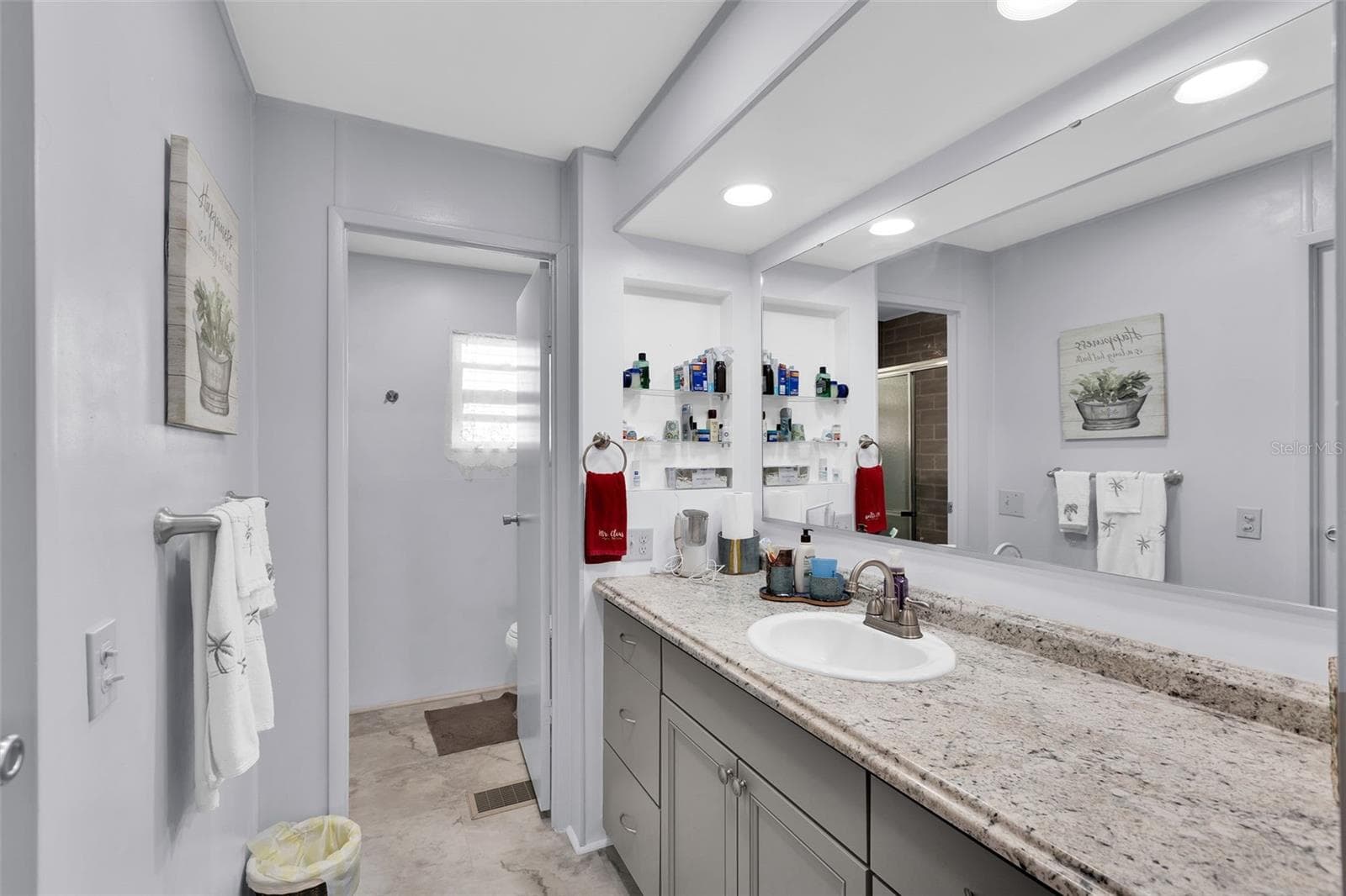 Manufactured Home at 220 LA ROSAS, NORTH PORT, photo 20 of 74