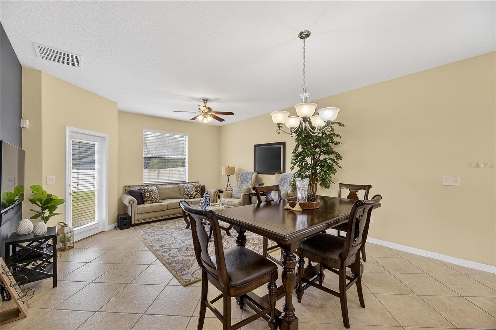 Single Family Residence at 20041 SATIN LEAF AVE, TAMPA, photo 6 of 29