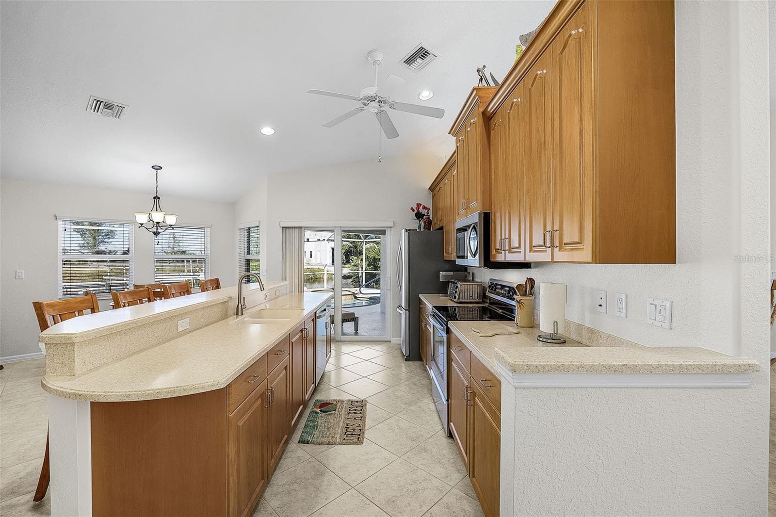Kitchen - 430 NW 39TH AVE, CAPE CORAL