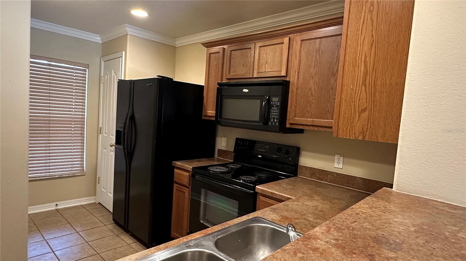 Townhouse at 6918 HAWTHORNE TRACE LN, RIVERVIEW, photo 3 of 13