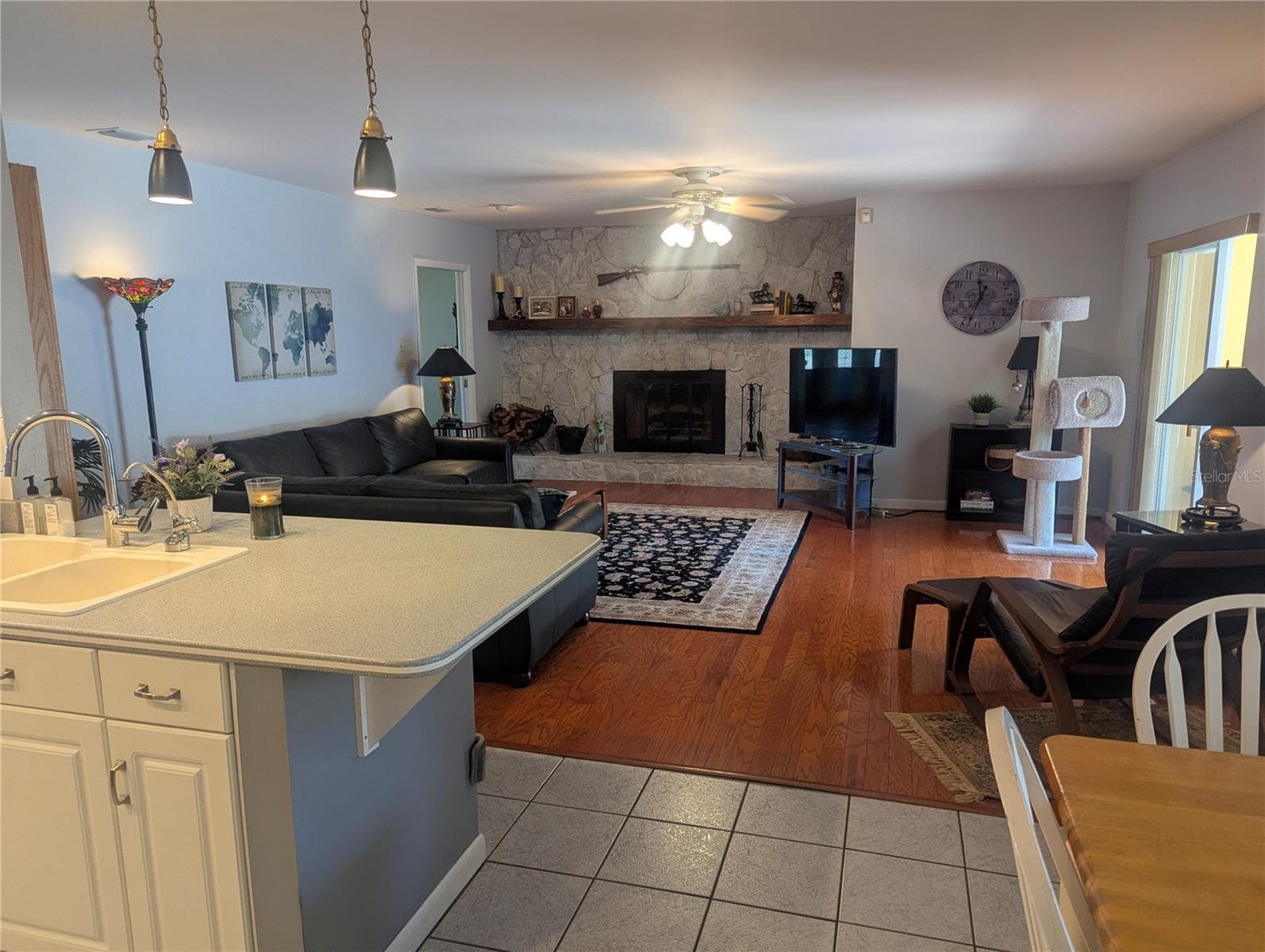 Kitchen Island to Family Room - 5710 S BERNIE ST, TAMPA