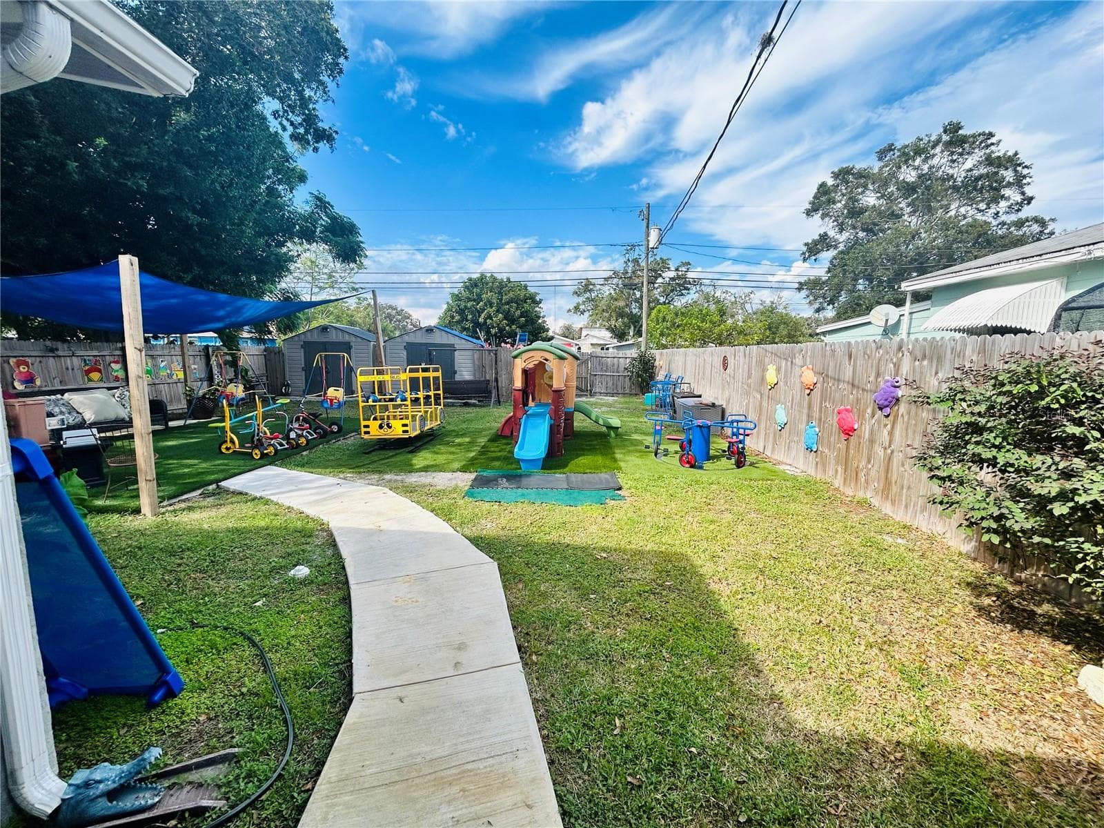 Single Family Residence at 4611 14TH AVE S, ST PETERSBURG, photo 3 of 38