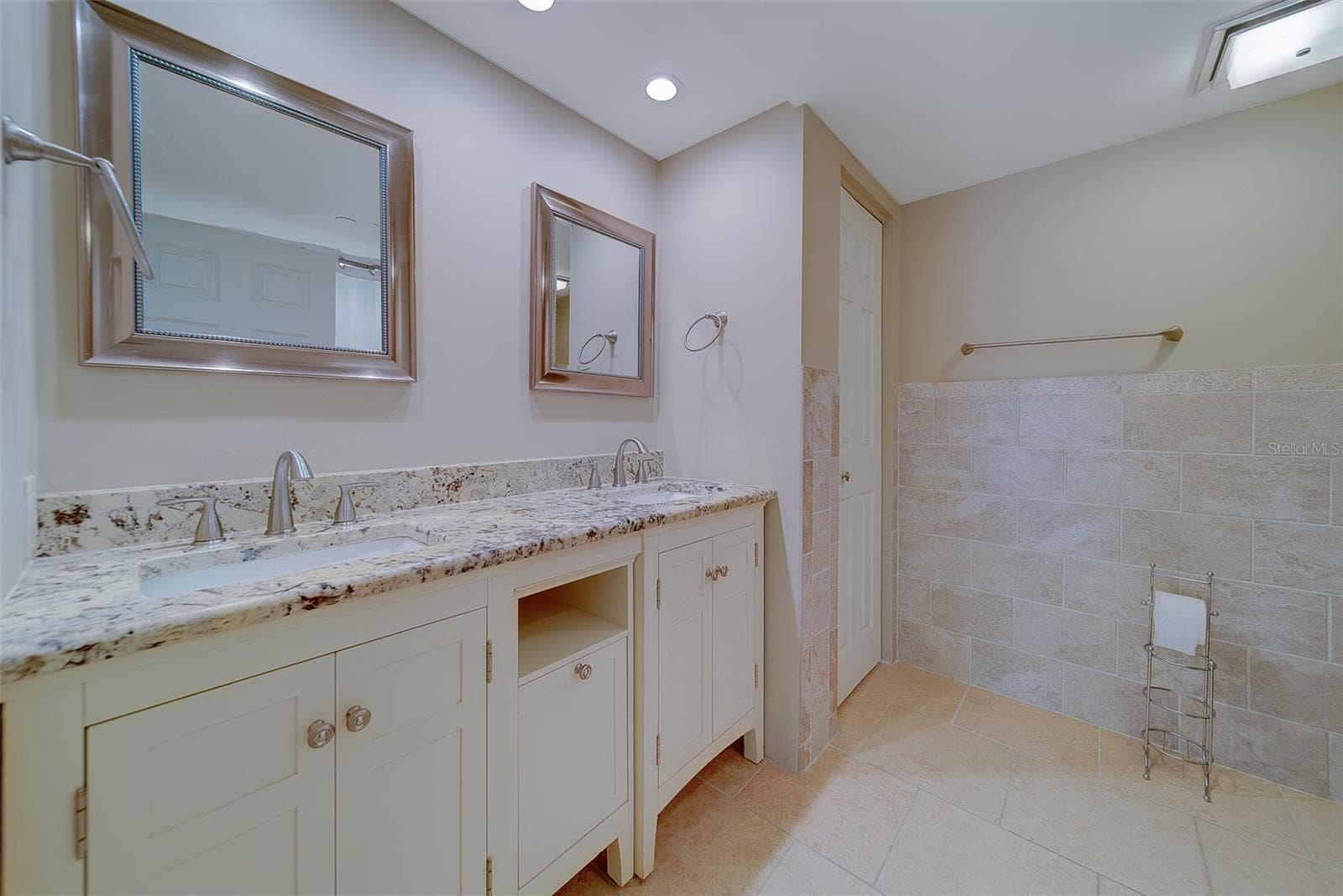 Solid Surface Counters - 1480 GULF BLVD #201, CLEARWATER BEACH
