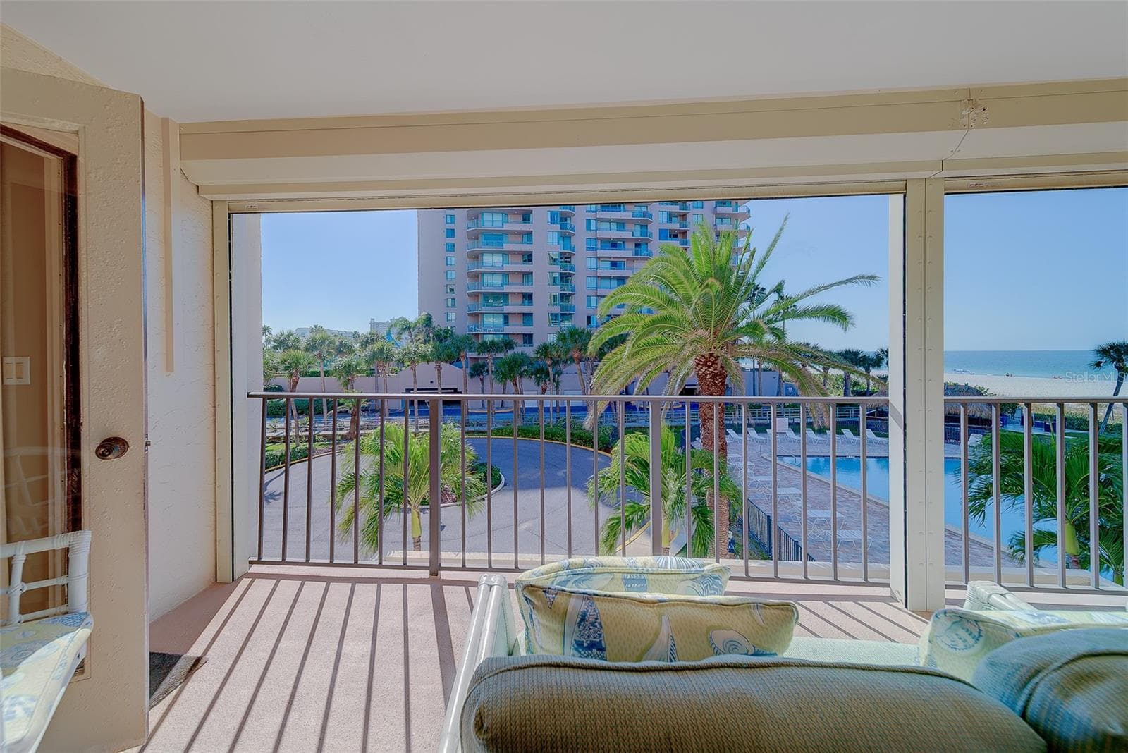 Grab your Wine or Coffee - 1480 GULF BLVD #201, CLEARWATER BEACH